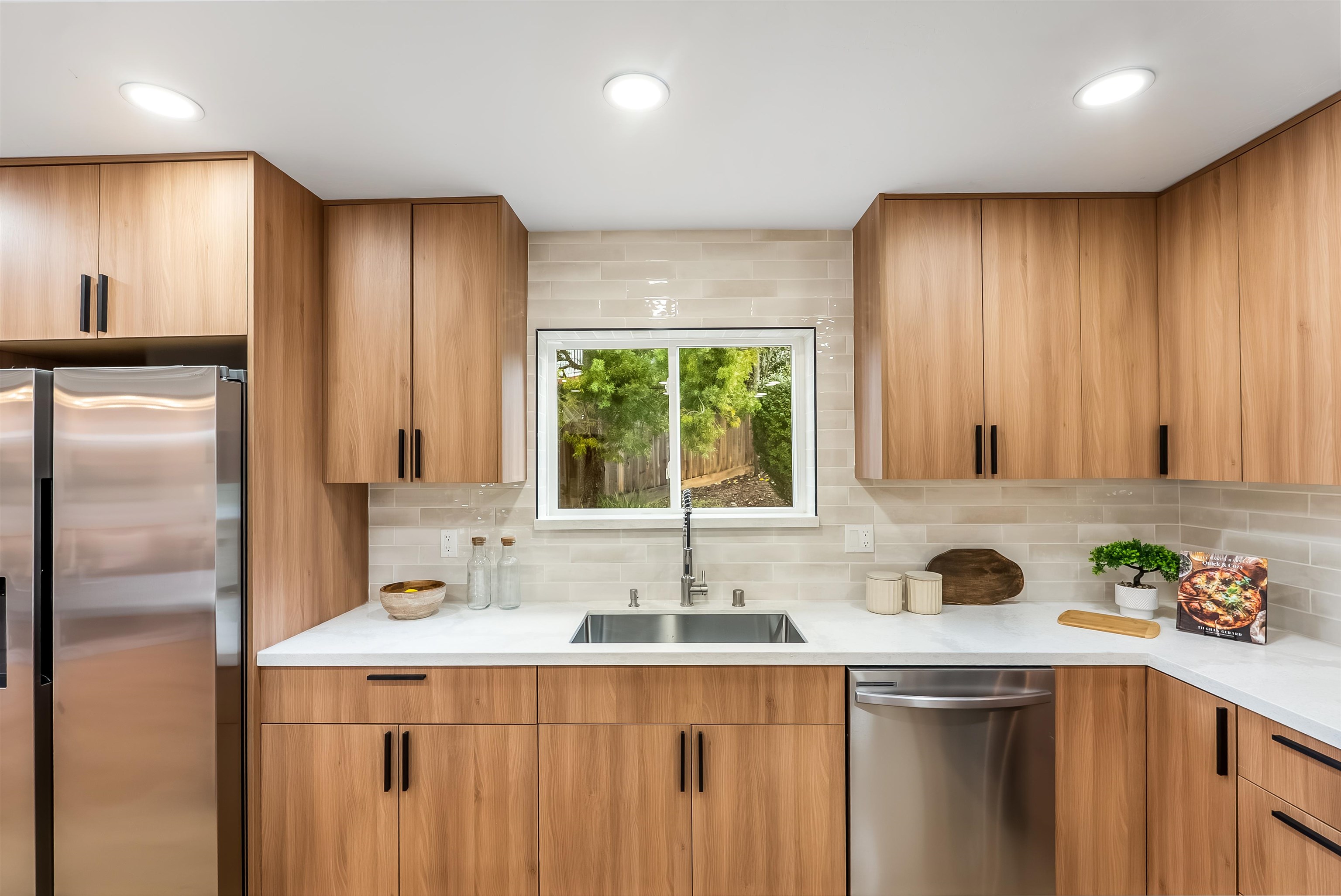 Detail Gallery Image 12 of 60 For 26373 Parkside Dr, Hayward,  CA 94542 - 4 Beds | 3/1 Baths