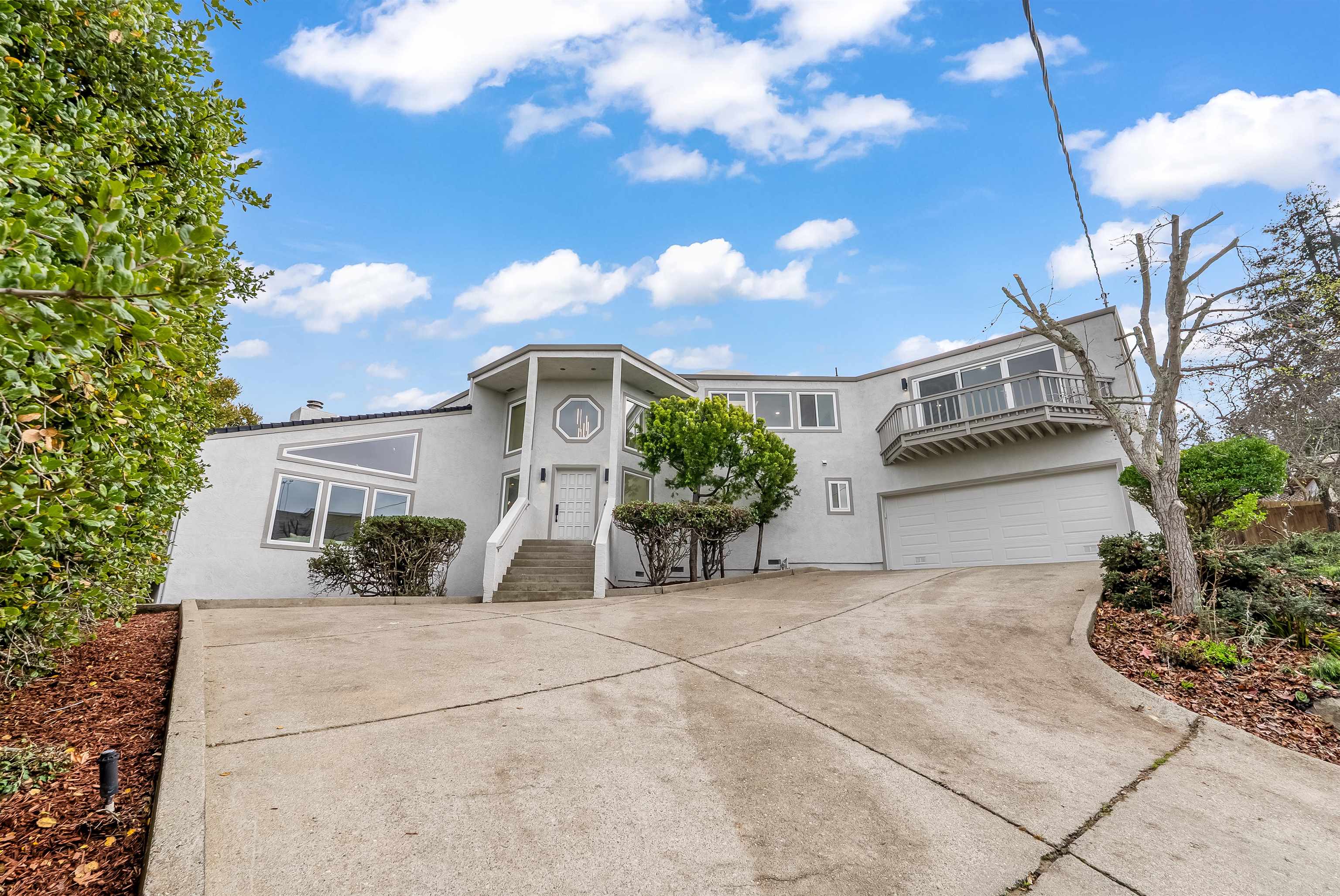 Detail Gallery Image 3 of 60 For 26373 Parkside Dr, Hayward,  CA 94542 - 4 Beds | 3/1 Baths