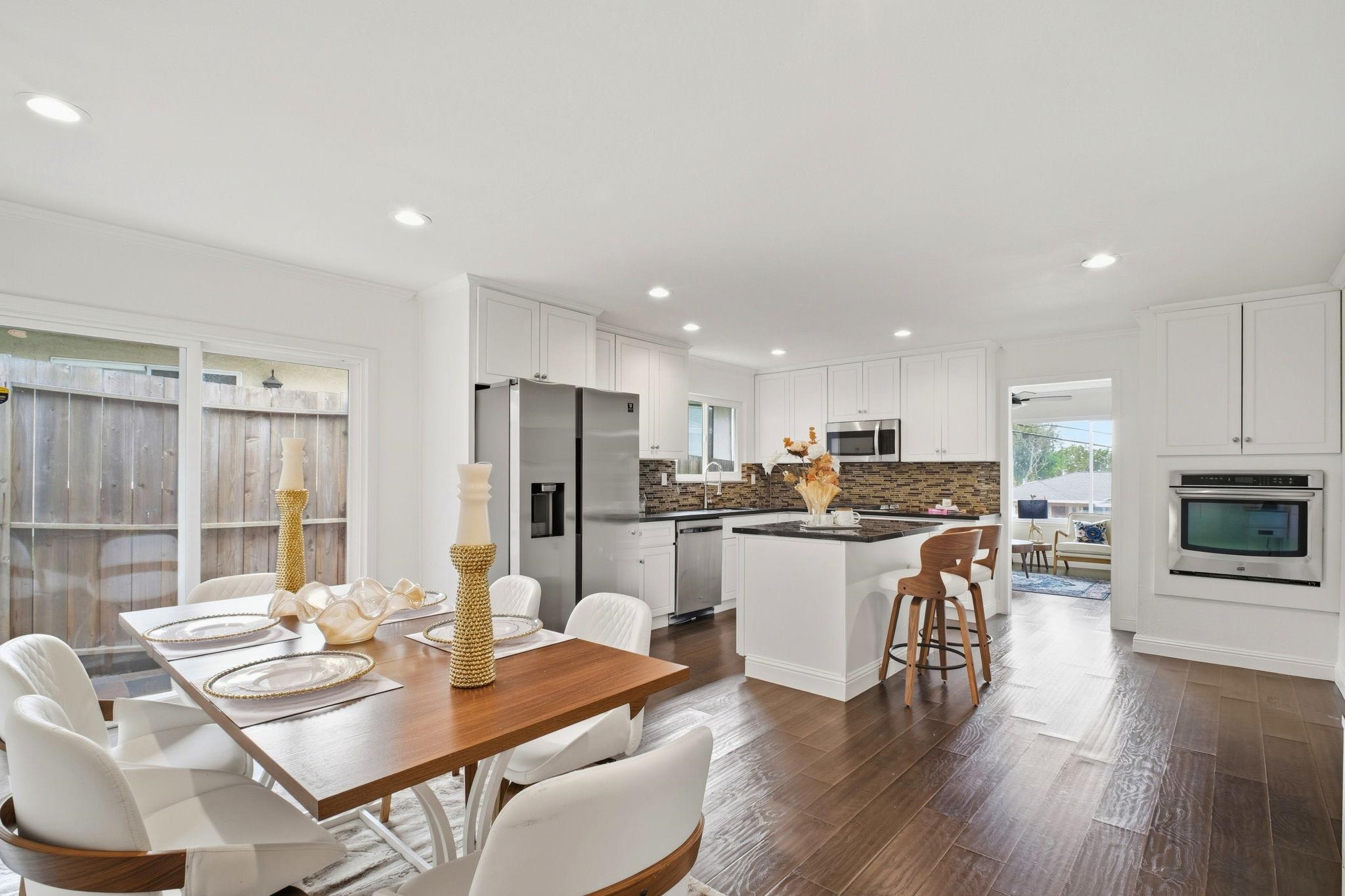 Detail Gallery Image 16 of 32 For 3247 Revere Ave, Oakland,  CA 94605 - 3 Beds | 2 Baths