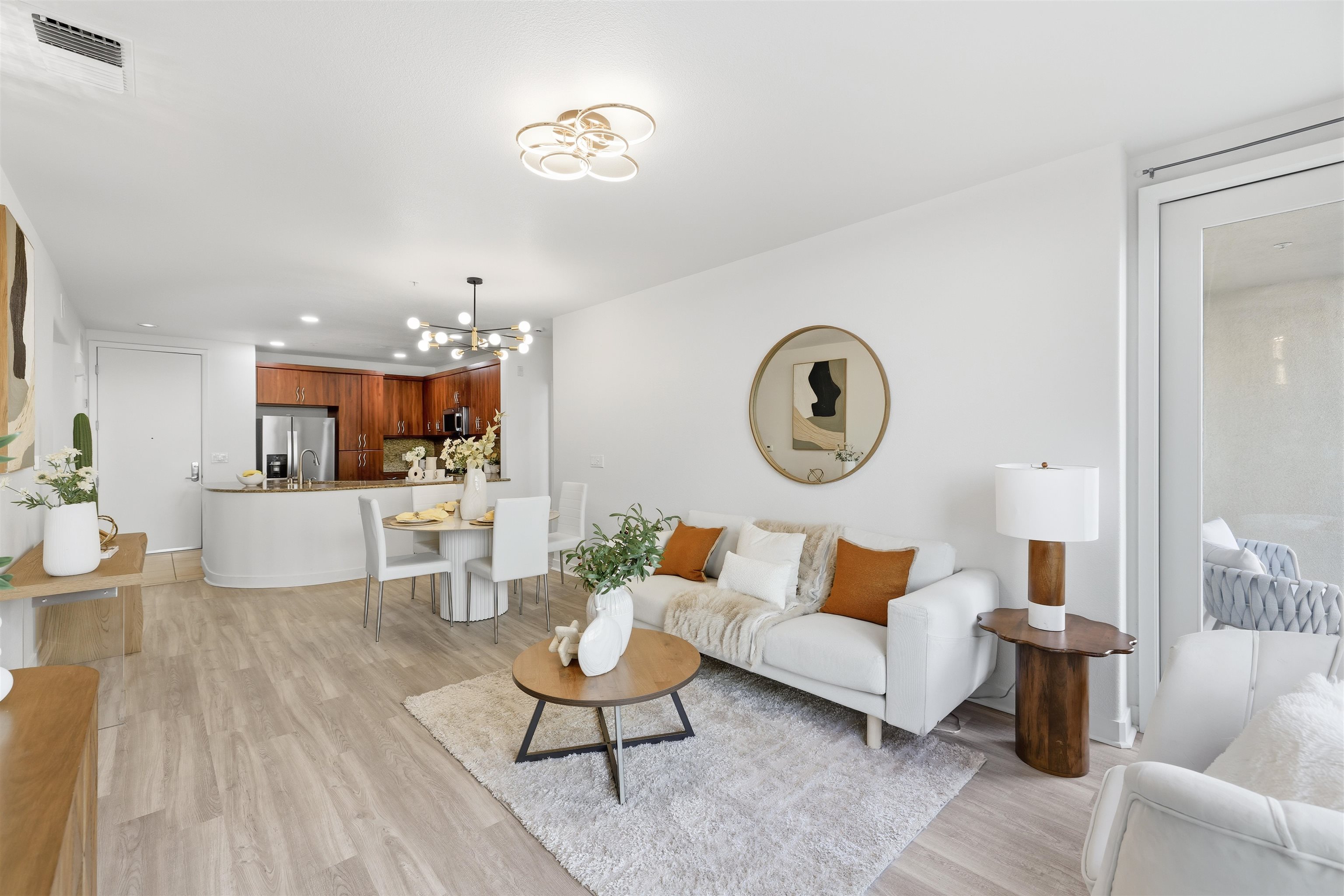 Photo #4: 41120092 Listing: Photo #4