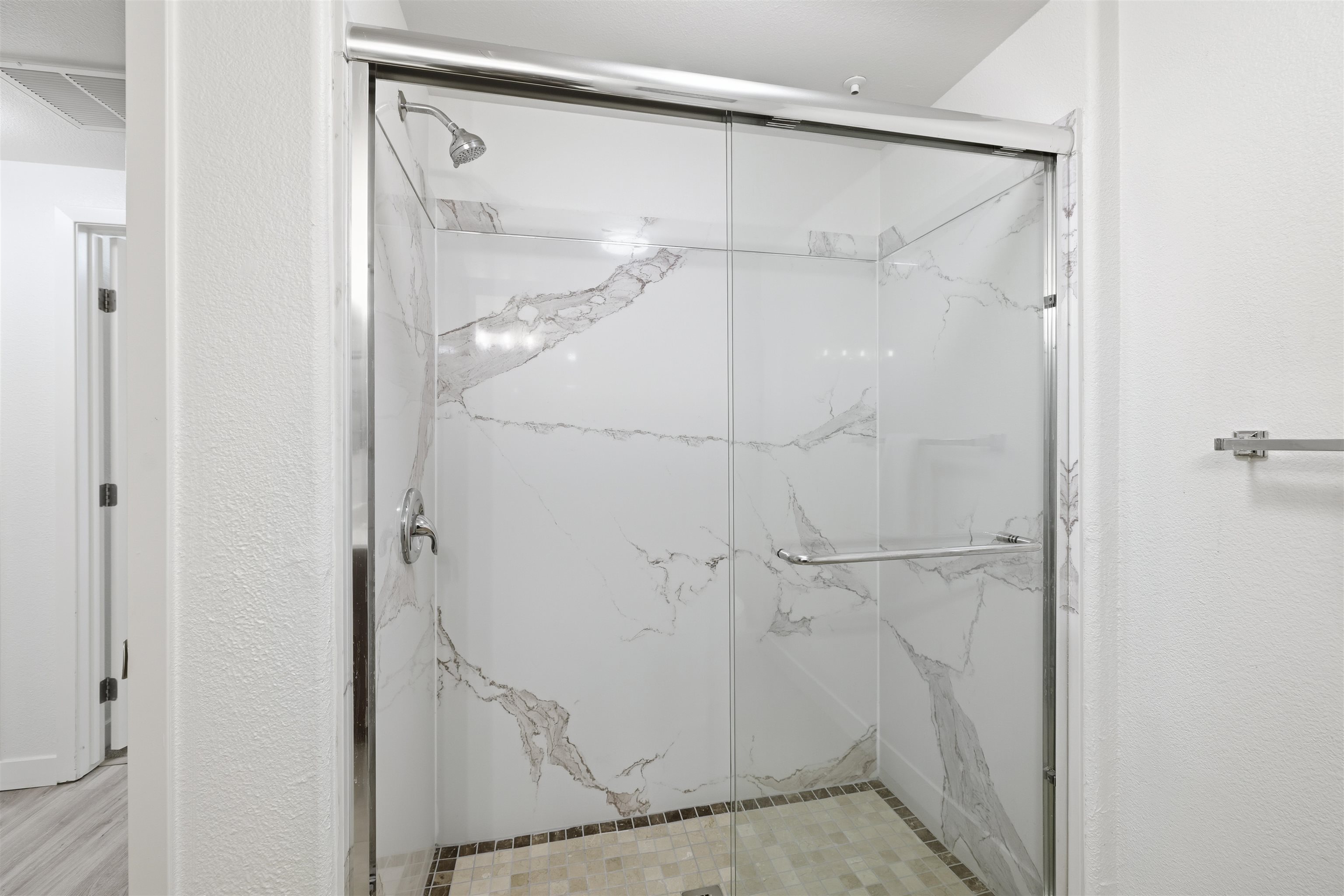 Photo #33: 41120092 Listing: Photo #33