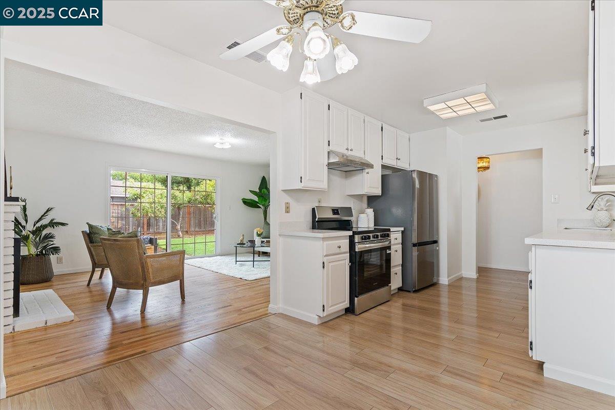 Detail Gallery Image 11 of 27 For 4081 Salem St, Concord,  CA 94521 - 3 Beds | 2 Baths