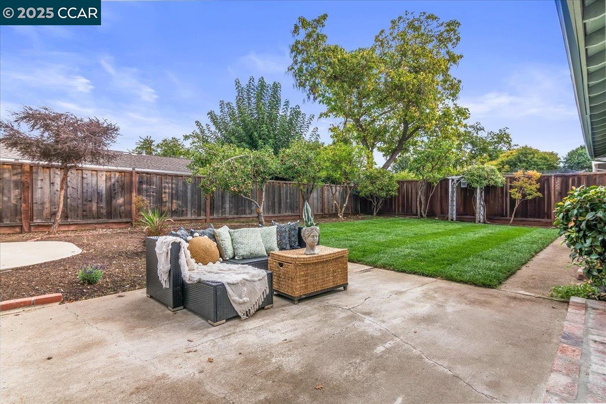 Detail Gallery Image 20 of 27 For 4081 Salem St, Concord,  CA 94521 - 3 Beds | 2 Baths