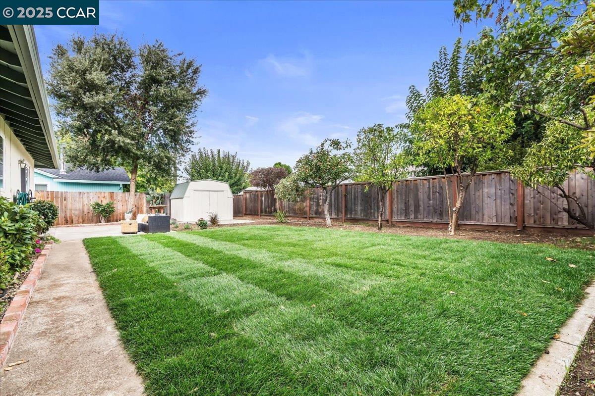 Detail Gallery Image 23 of 27 For 4081 Salem St, Concord,  CA 94521 - 3 Beds | 2 Baths