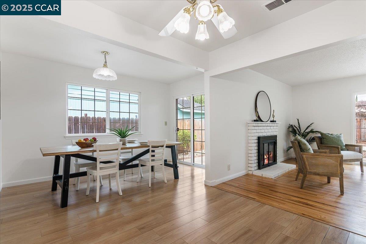 Detail Gallery Image 9 of 27 For 4081 Salem St, Concord,  CA 94521 - 3 Beds | 2 Baths