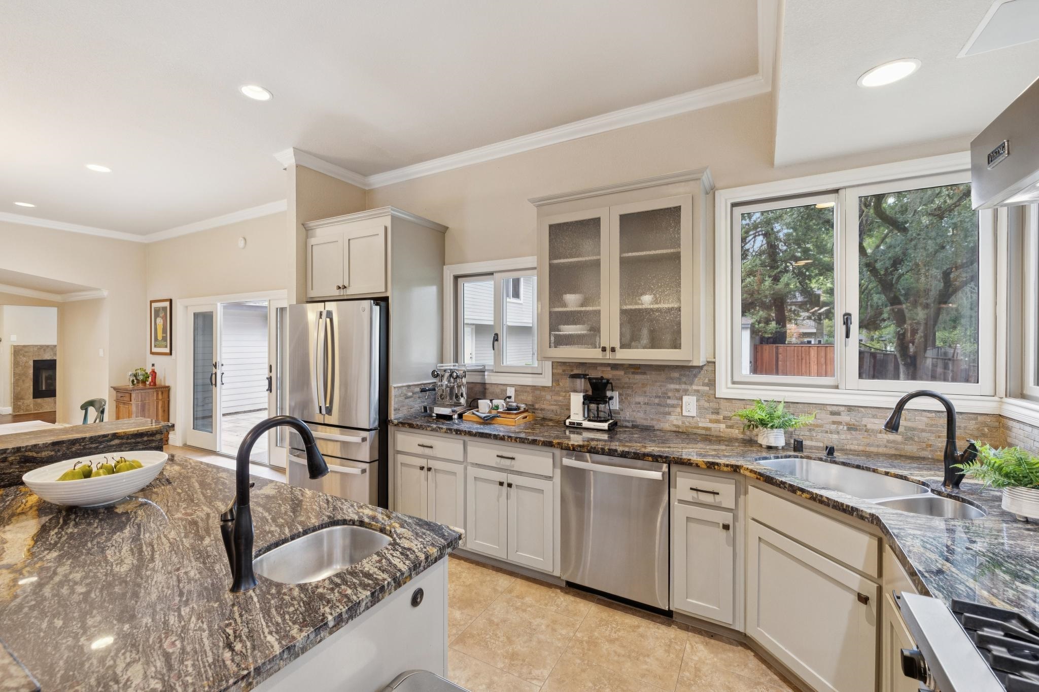 Detail Gallery Image 11 of 60 For 50 Vista Ln, Alamo,  CA 94507 - 5 Beds | 4 Baths