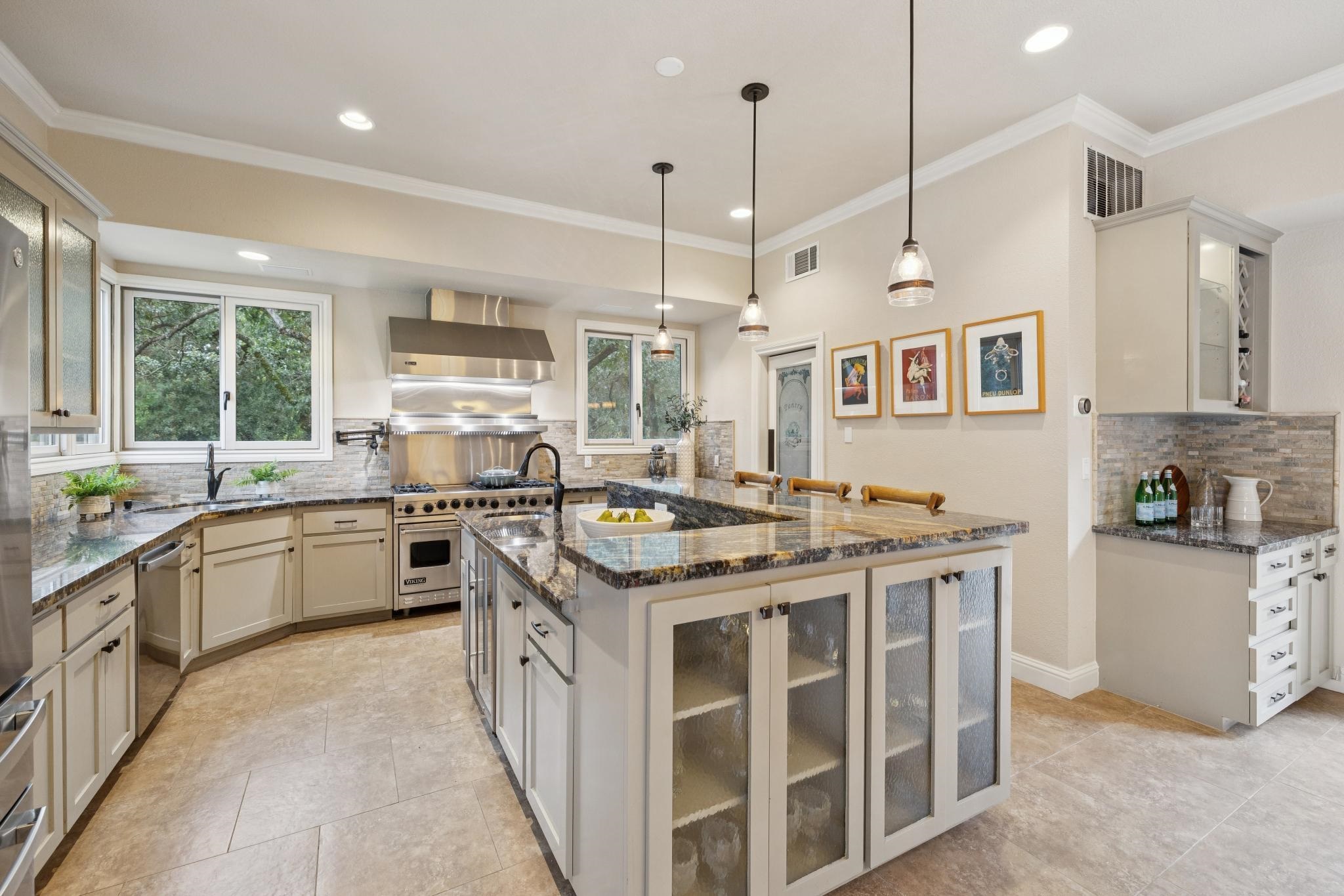 Detail Gallery Image 9 of 60 For 50 Vista Ln, Alamo,  CA 94507 - 5 Beds | 4 Baths