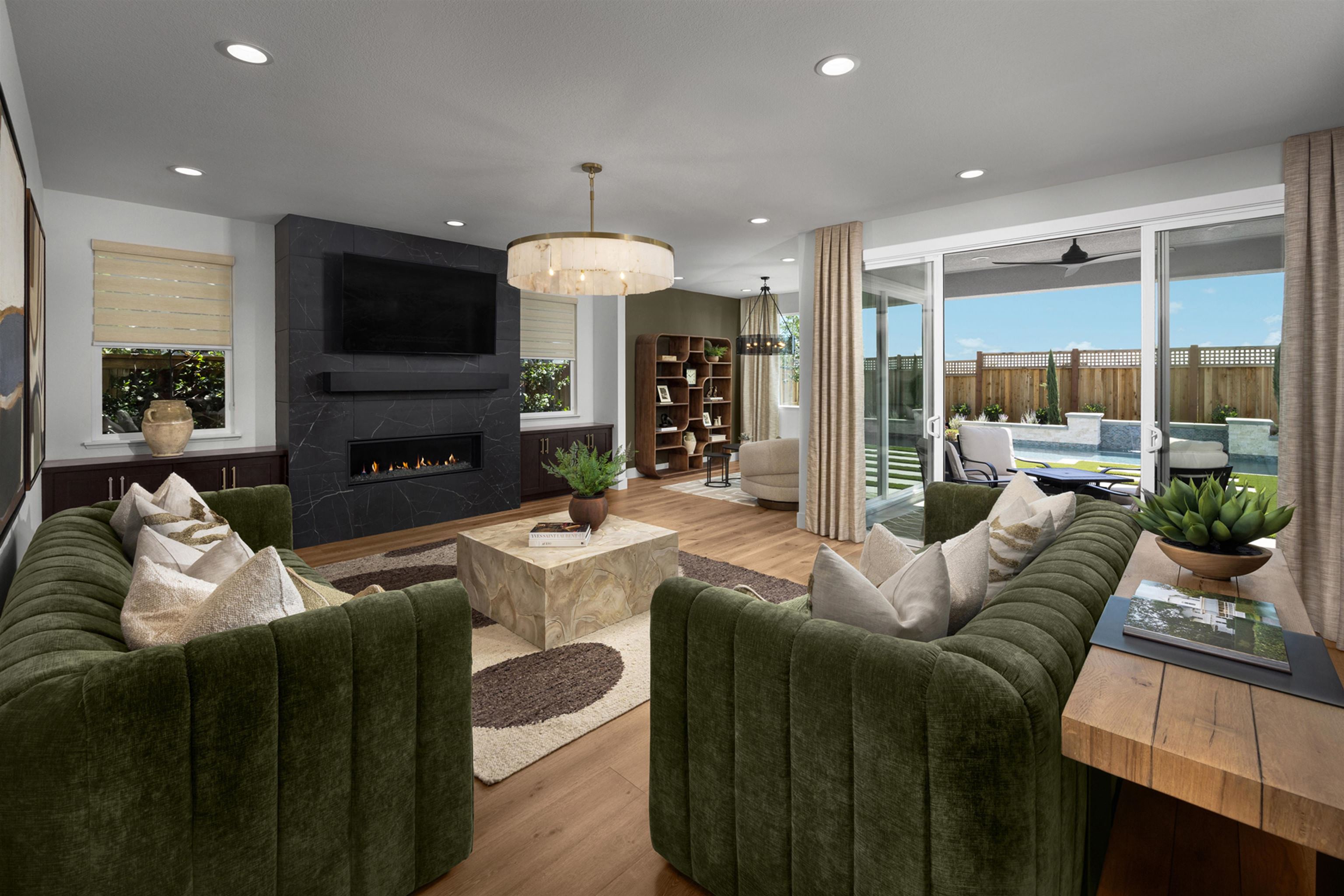 Detail Gallery Image 3 of 15 For 17032 Aldergrove Court, Lathrop,  CA 95330 - 5 Beds | 4/1 Baths