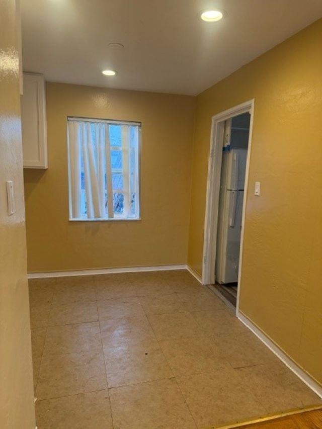 Detail Gallery Image 6 of 11 For 793 E Lewelling, –,  CA 94541 - 2 Beds | 1 Baths