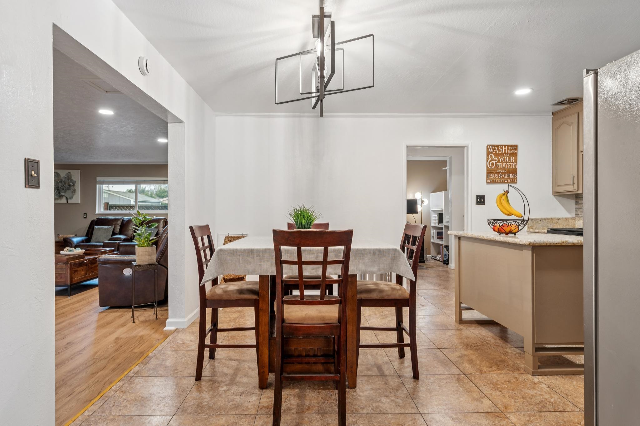 Detail Gallery Image 11 of 60 For 26848 Eldridge Ave, Hayward,  CA 94544 - 3 Beds | 2 Baths