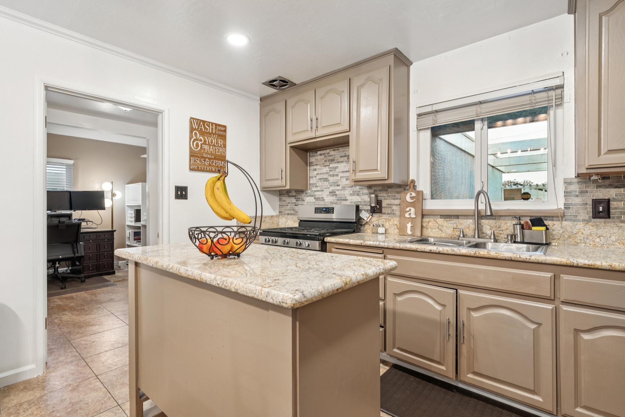 Detail Gallery Image 16 of 60 For 26848 Eldridge Ave, Hayward,  CA 94544 - 3 Beds | 2 Baths