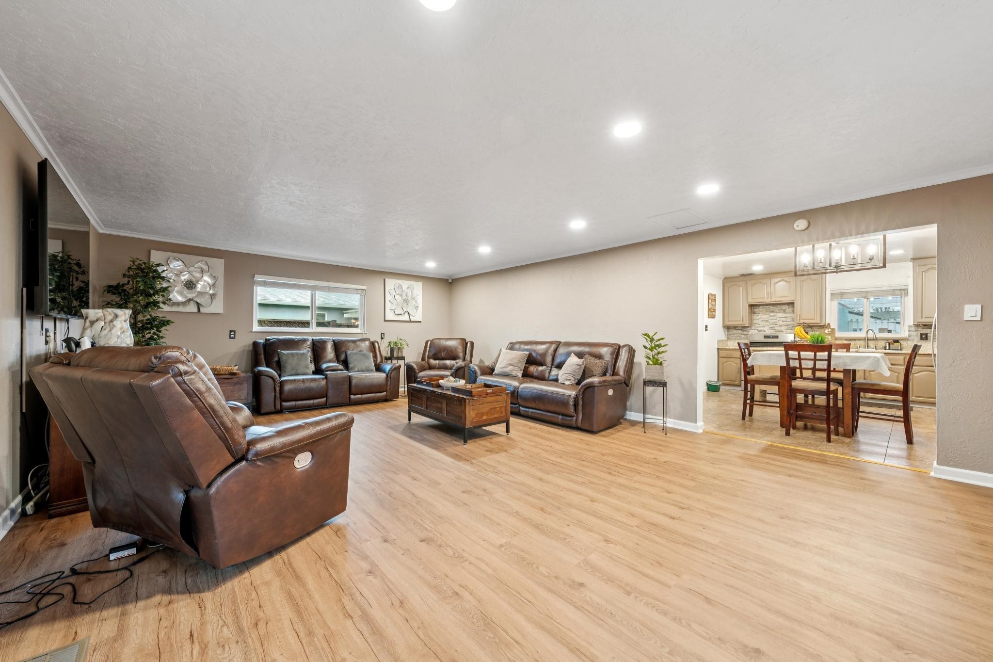 Detail Gallery Image 21 of 60 For 26848 Eldridge Ave, Hayward,  CA 94544 - 3 Beds | 2 Baths