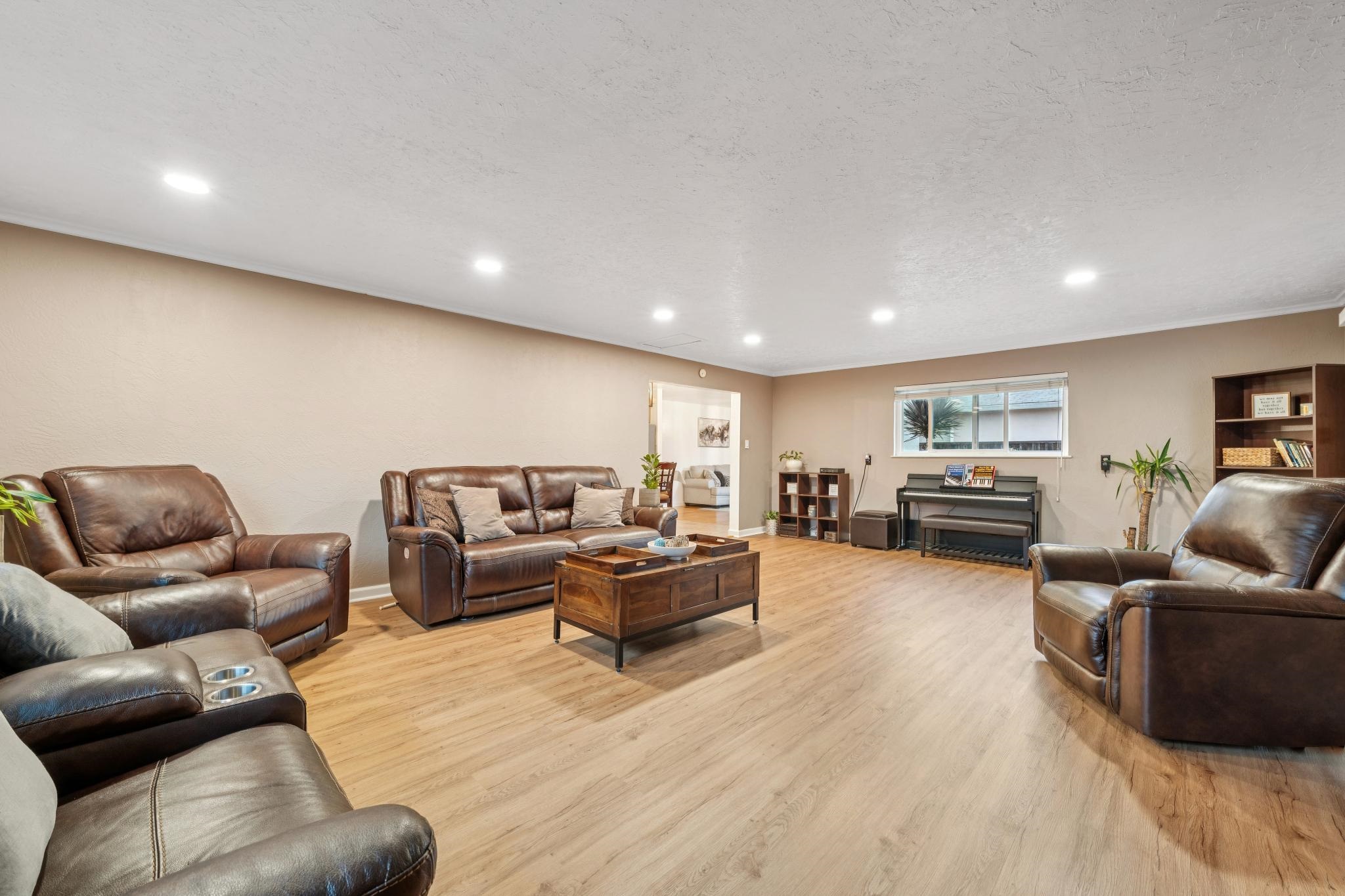 Detail Gallery Image 23 of 60 For 26848 Eldridge Ave, Hayward,  CA 94544 - 3 Beds | 2 Baths