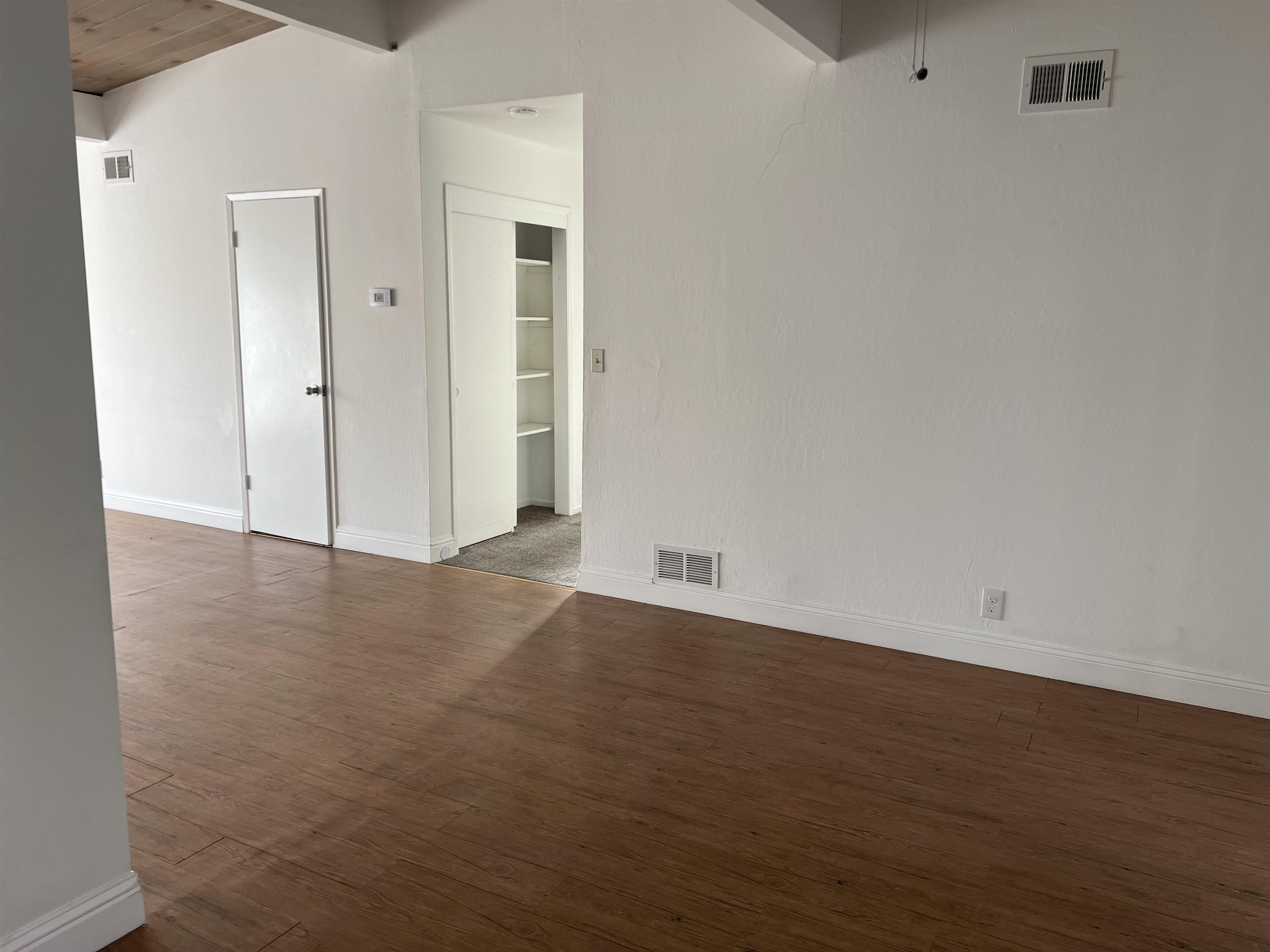 Detail Gallery Image 15 of 34 For Rose Avenue, Pleasanton,  CA 94566 - 2 Beds | 1 Baths