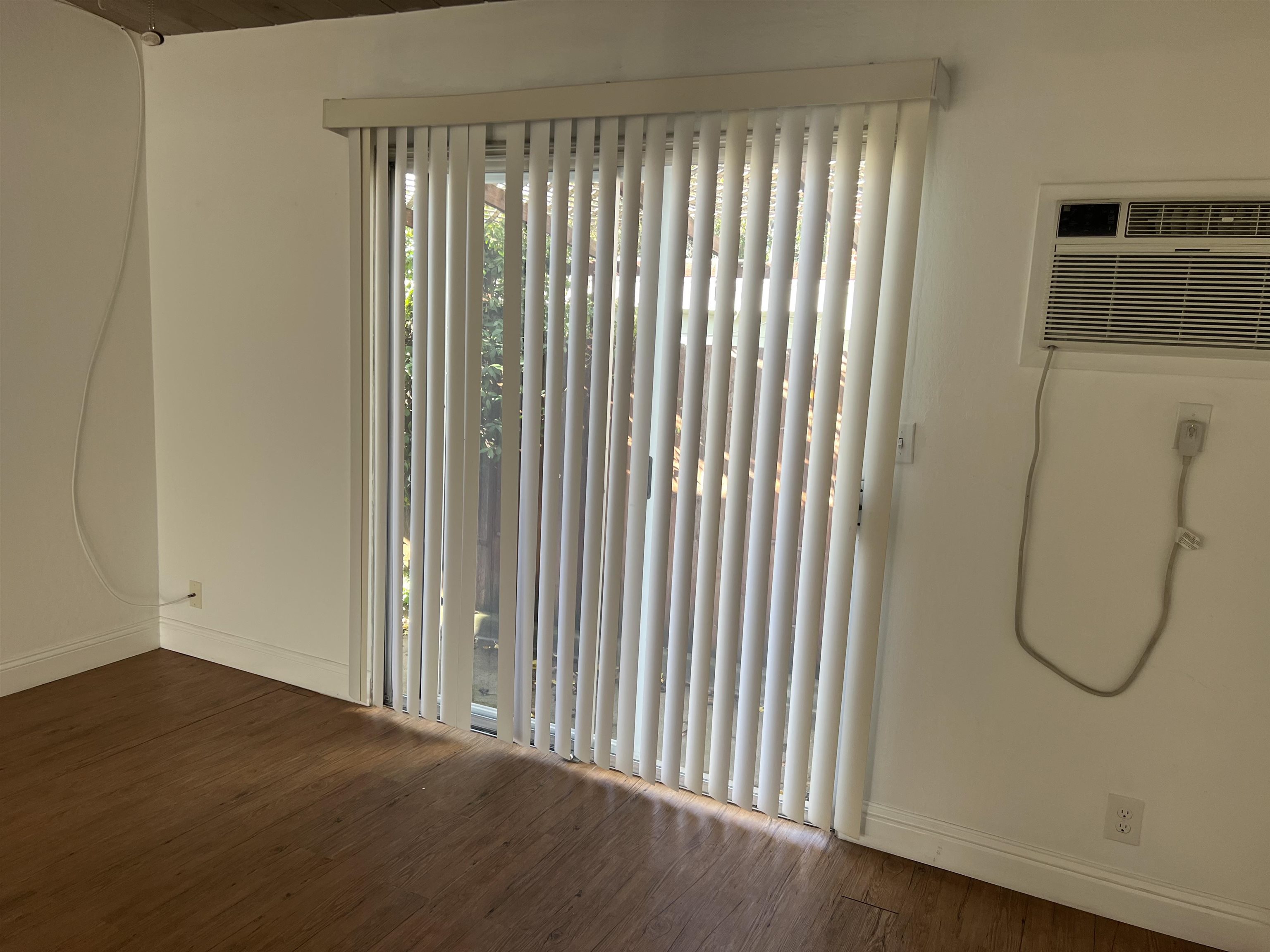 Detail Gallery Image 16 of 34 For Rose Avenue, Pleasanton,  CA 94566 - 2 Beds | 1 Baths