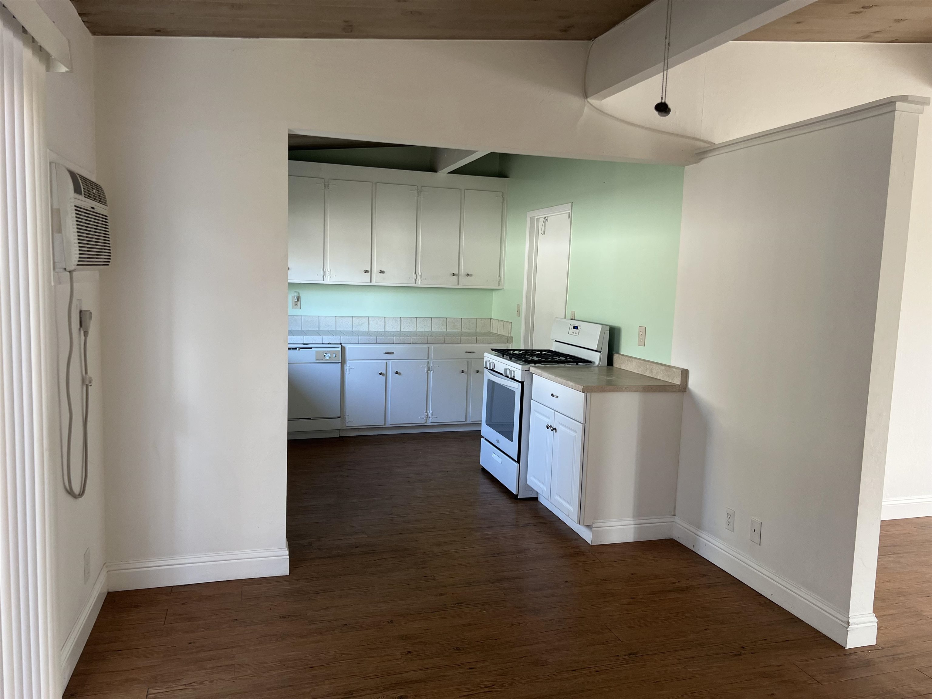 Detail Gallery Image 7 of 34 For Rose Avenue, Pleasanton,  CA 94566 - 2 Beds | 1 Baths