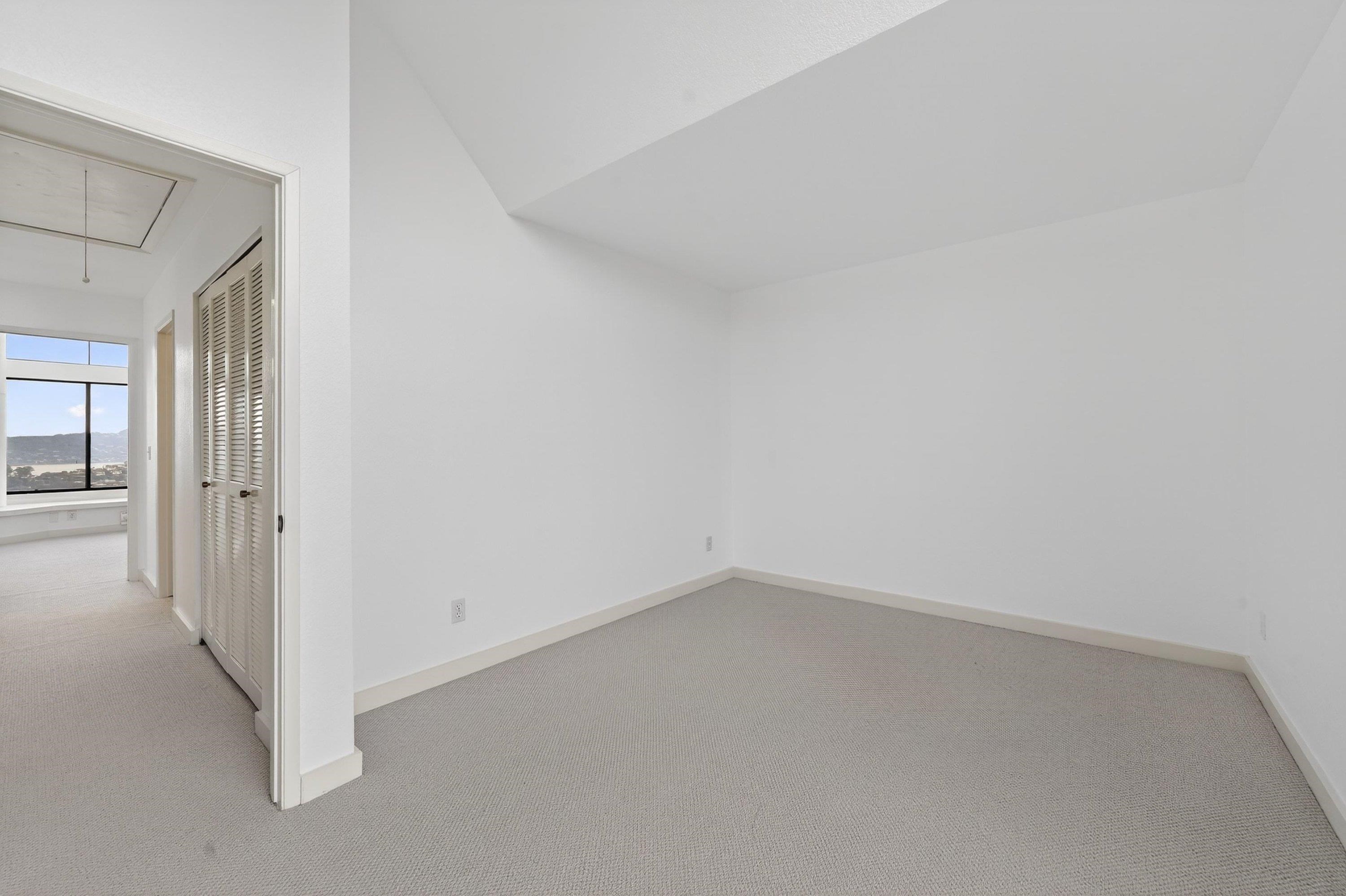 Detail Gallery Image 26 of 51 For 155 Headlands Ct, Sausalito,  CA 94965 - 2 Beds | 2/1 Baths