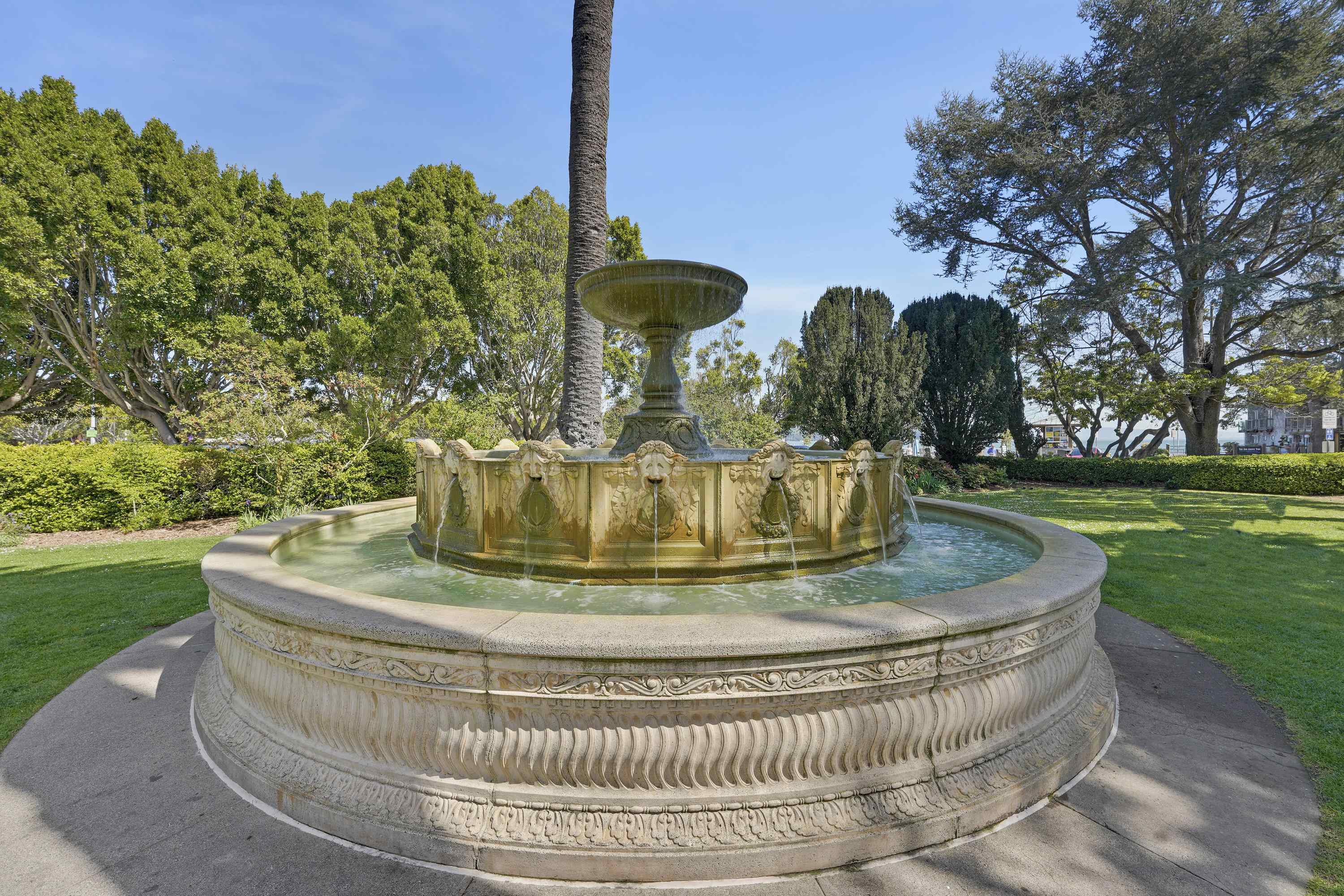 Detail Gallery Image 49 of 51 For 155 Headlands Ct, Sausalito,  CA 94965 - 2 Beds | 2/1 Baths