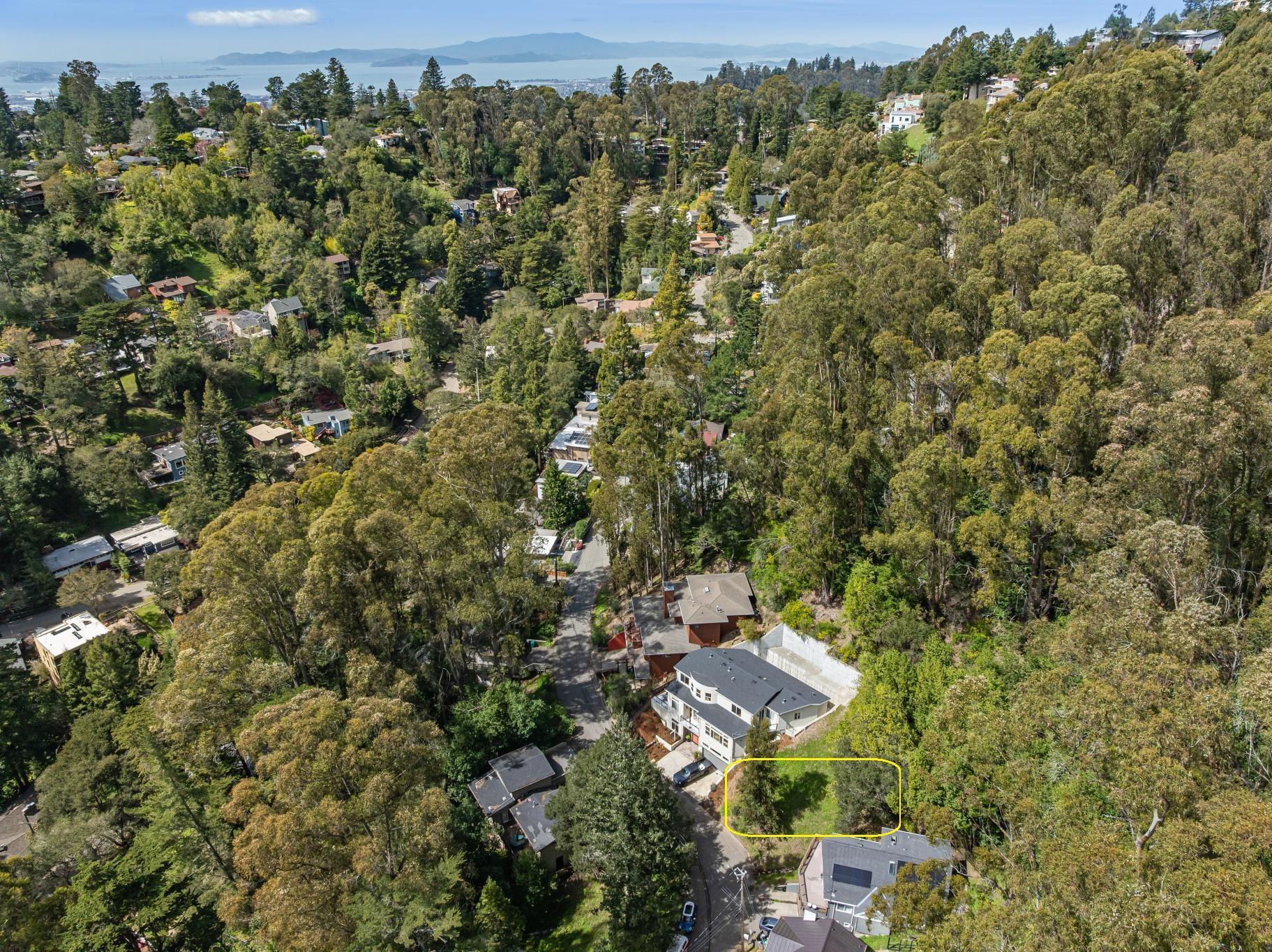 Detail Gallery Image 4 of 11 For 0 Arrowhead Drive, Oakland,  CA 94603 - – Beds | – Baths