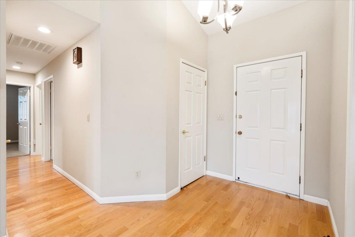 Detail Gallery Image 3 of 17 For 2321 Sand Point Ct, Discovery Bay,  CA 94505 - 3 Beds | 2 Baths