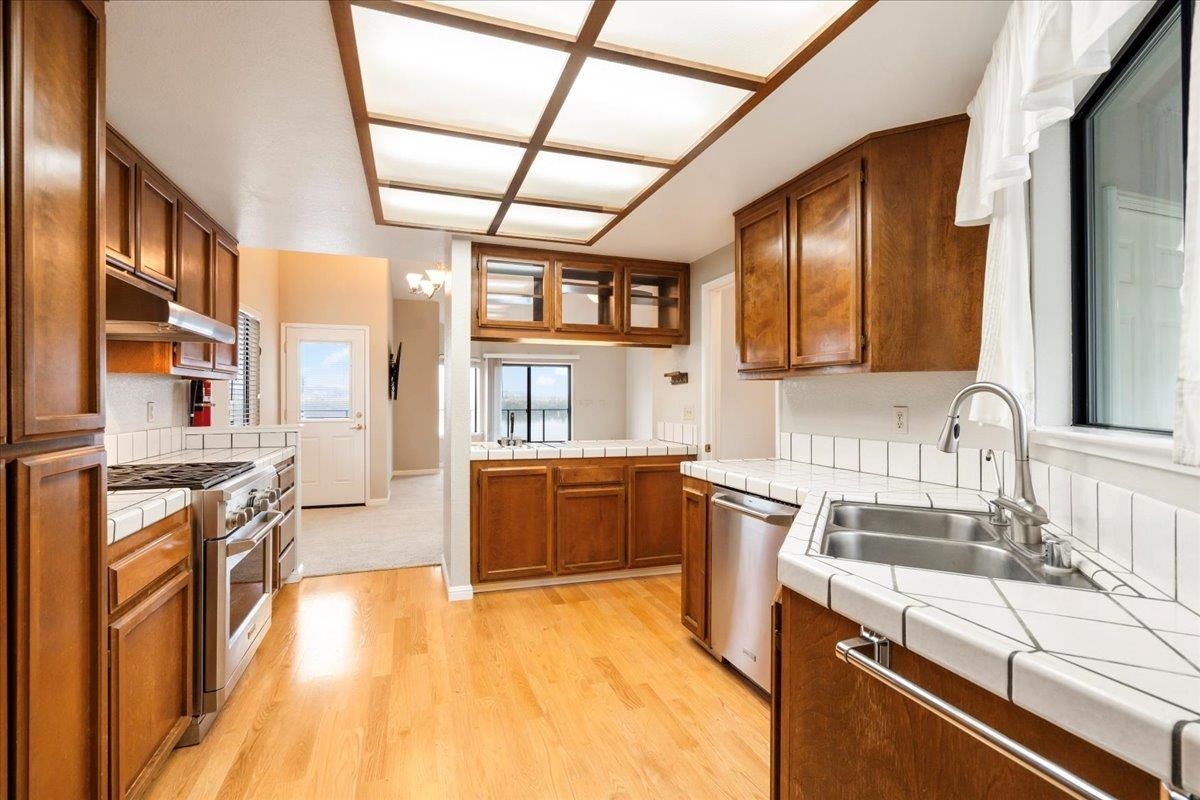 Detail Gallery Image 7 of 17 For 2321 Sand Point Ct, Discovery Bay,  CA 94505 - 3 Beds | 2 Baths