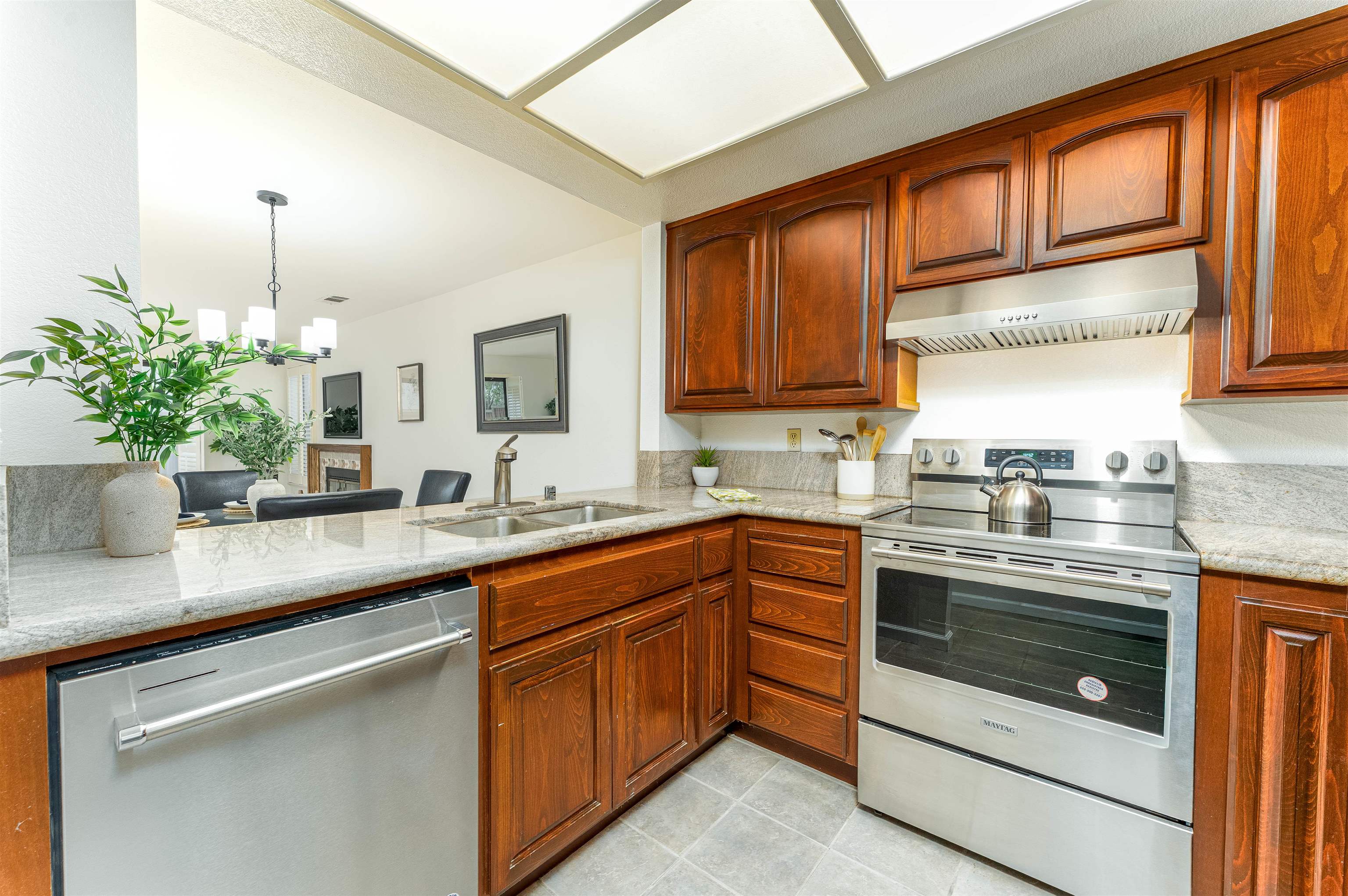 Photo #12: 41120115 Listing: Photo #12