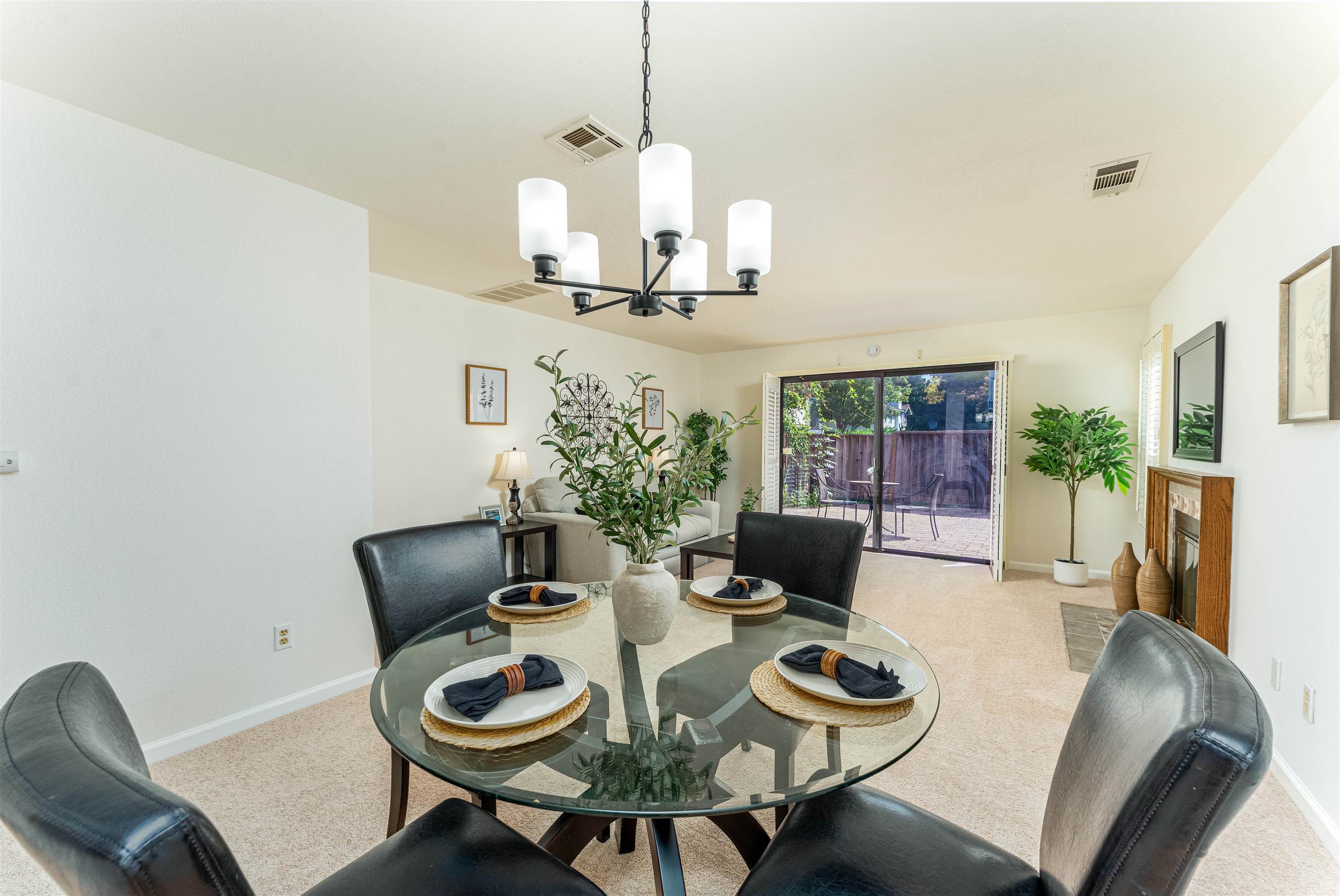 Photo #15: 41120115 Listing: Photo #15