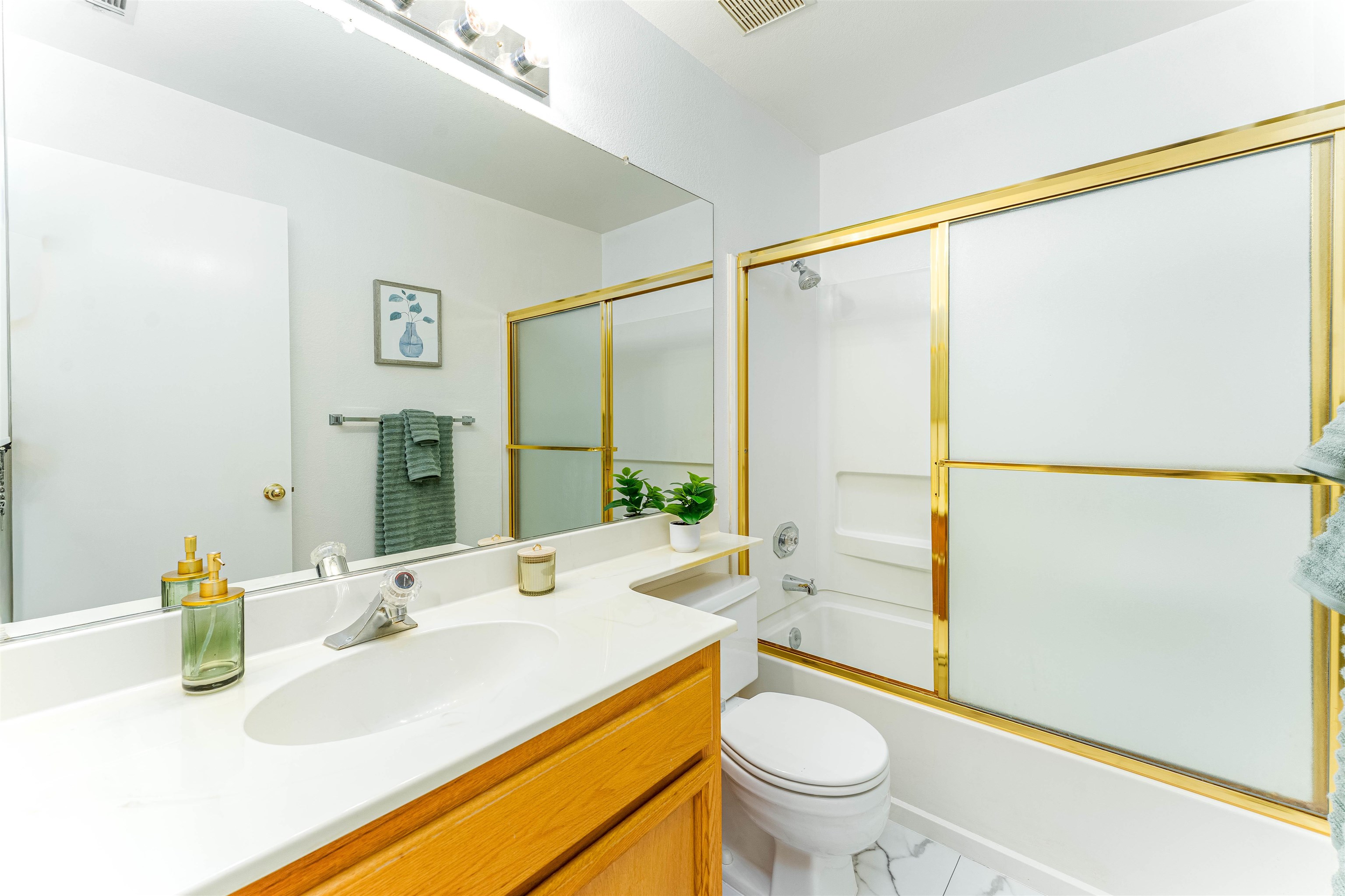 Photo #24: 41120115 Listing: Photo #24