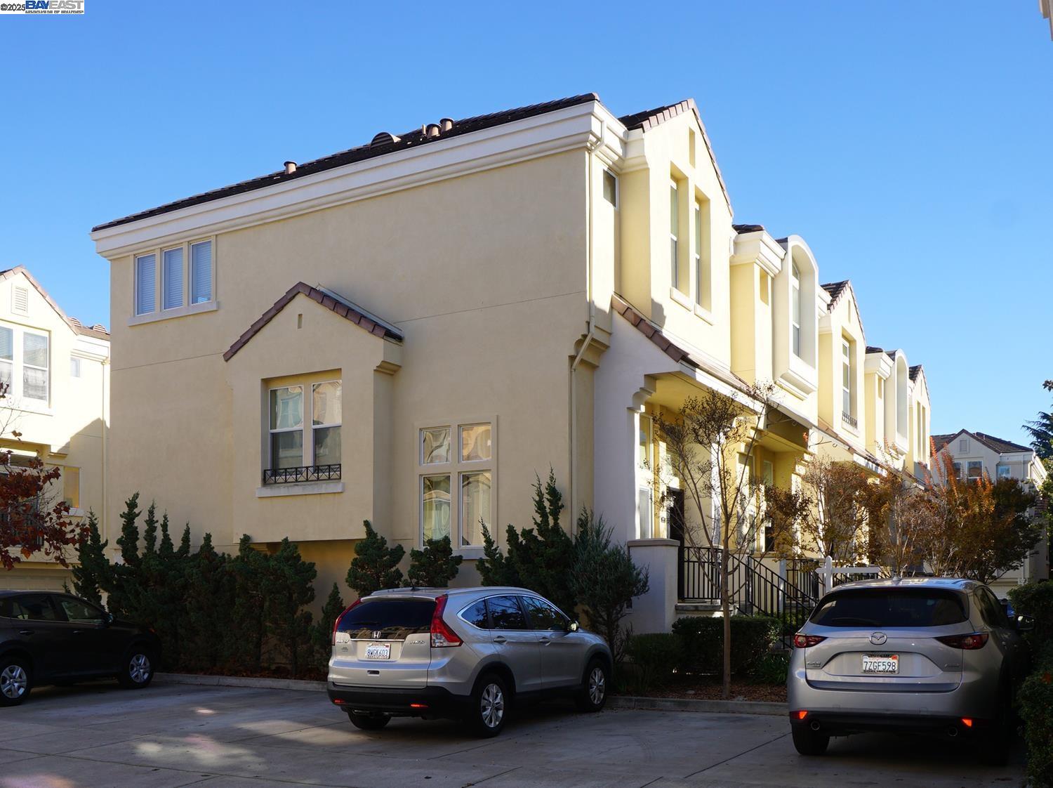 Detail Gallery Image 35 of 37 For 178 Stockwell Dr, Mountain View,  CA 94043 - 3 Beds | 2/1 Baths