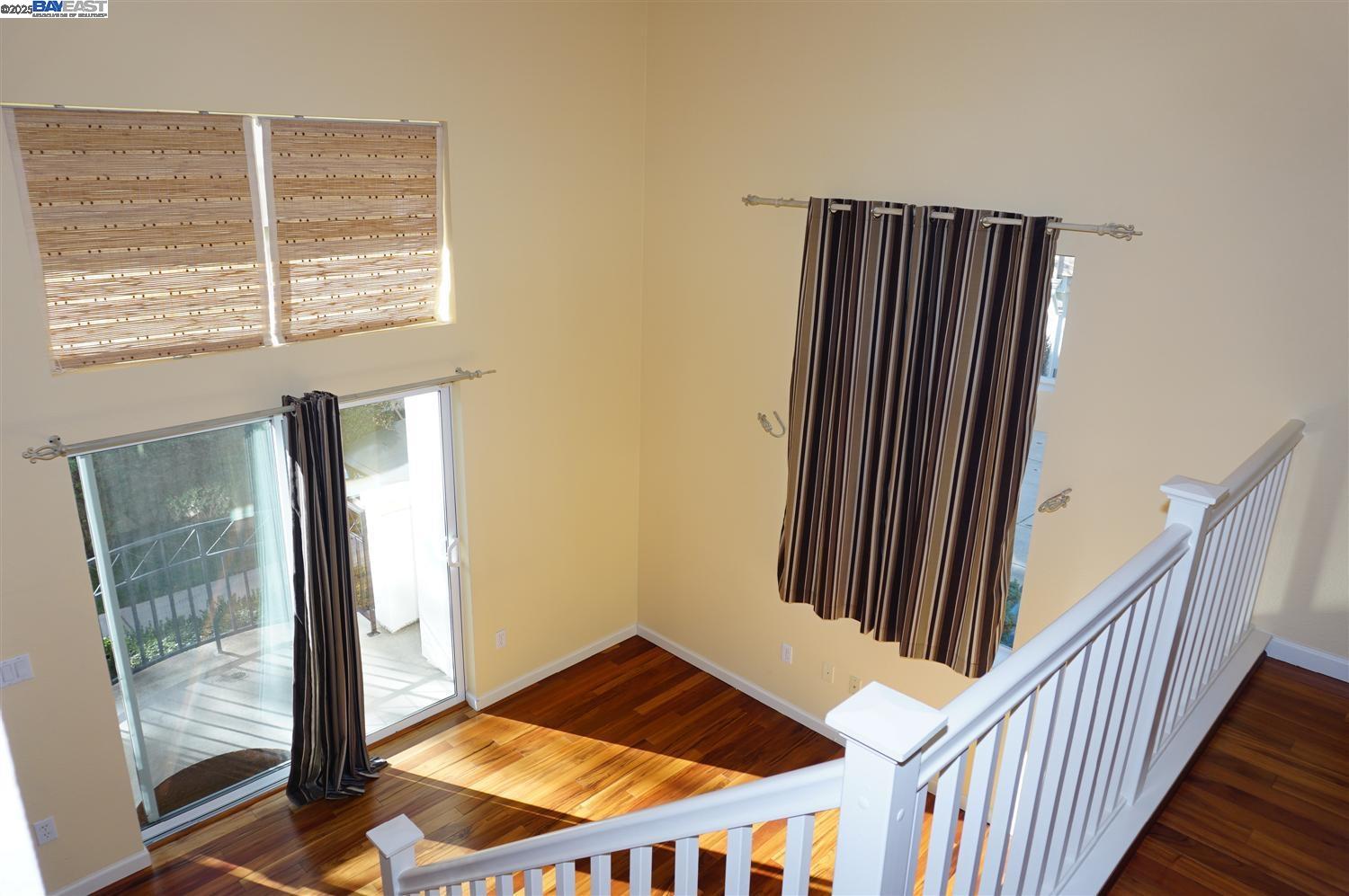 Detail Gallery Image 36 of 37 For 178 Stockwell Dr, Mountain View,  CA 94043 - 3 Beds | 2/1 Baths