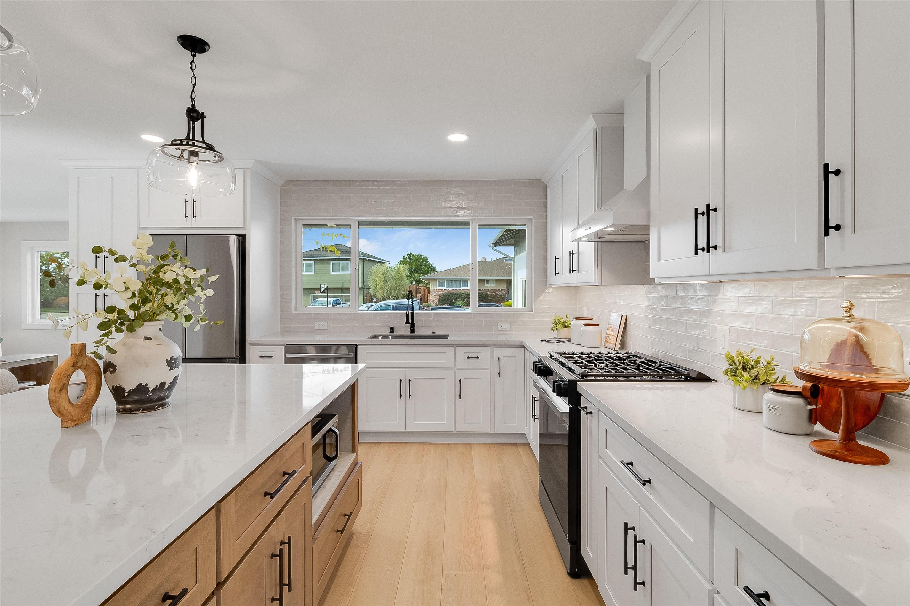 Detail Gallery Image 14 of 55 For 438 Harding Ave, Livermore,  CA 94550 - 4 Beds | 2 Baths