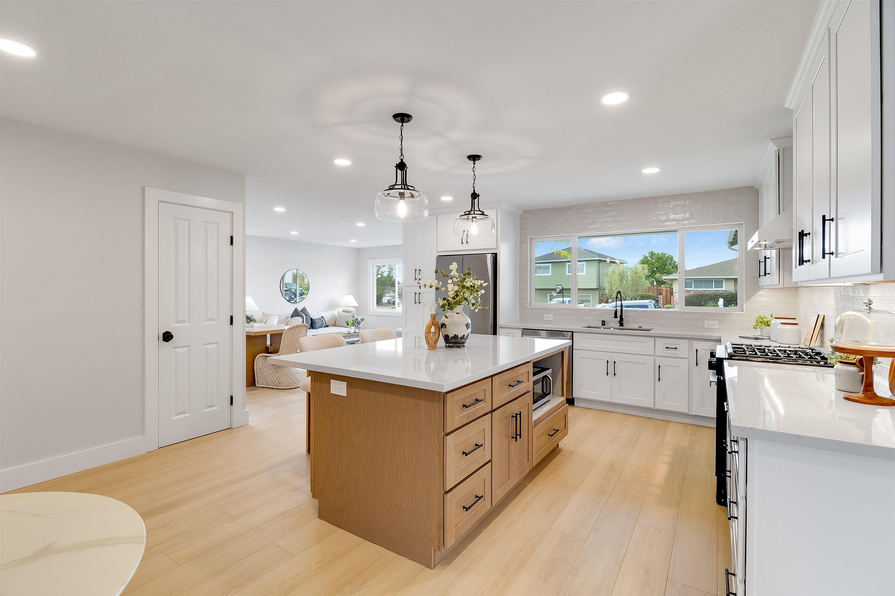 Detail Gallery Image 15 of 55 For 438 Harding Ave, Livermore,  CA 94550 - 4 Beds | 2 Baths