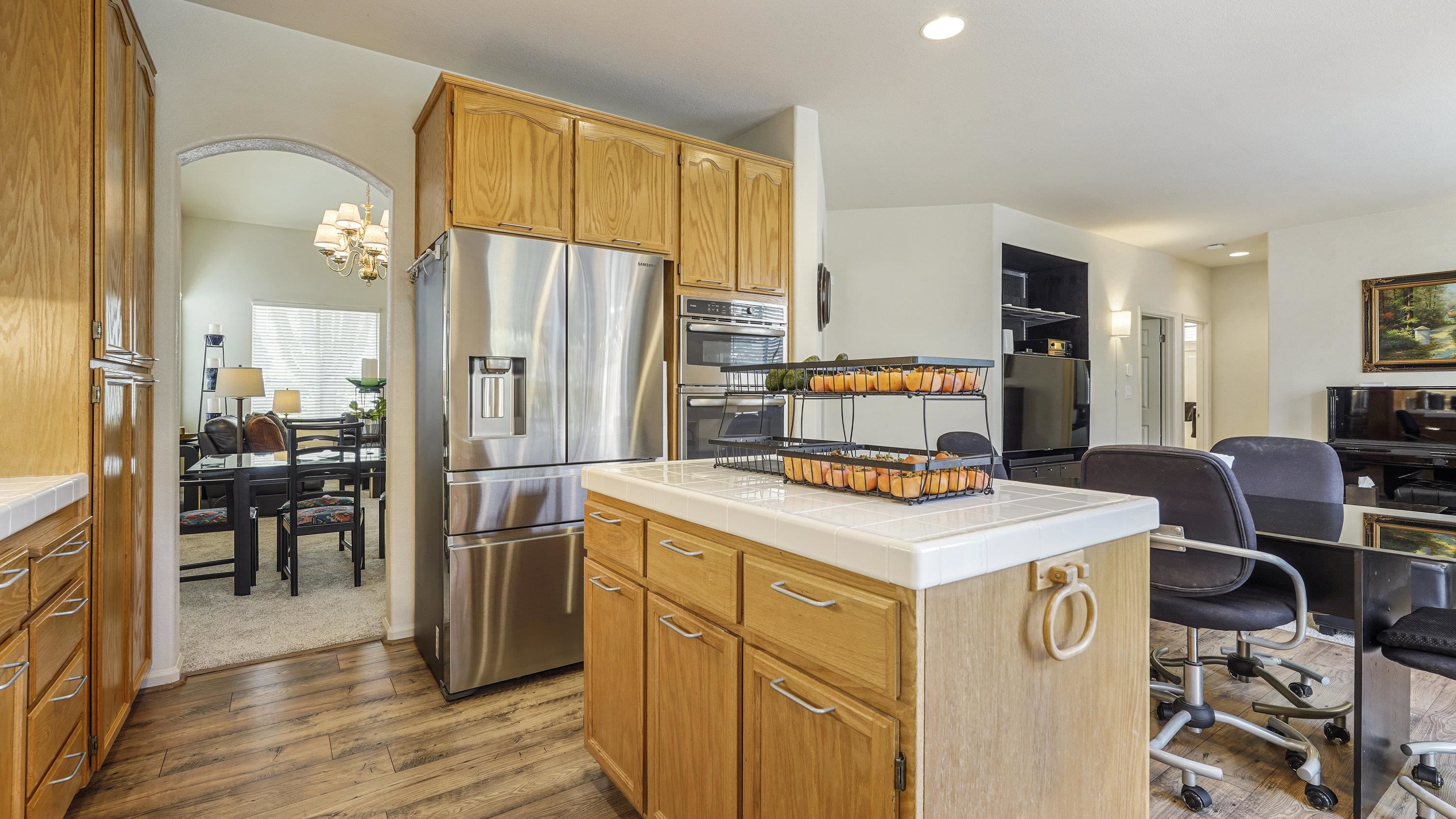 Detail Gallery Image 13 of 47 For 1388 Four Oaks Rd, San Jose,  CA 95131 - 5 Beds | 3 Baths