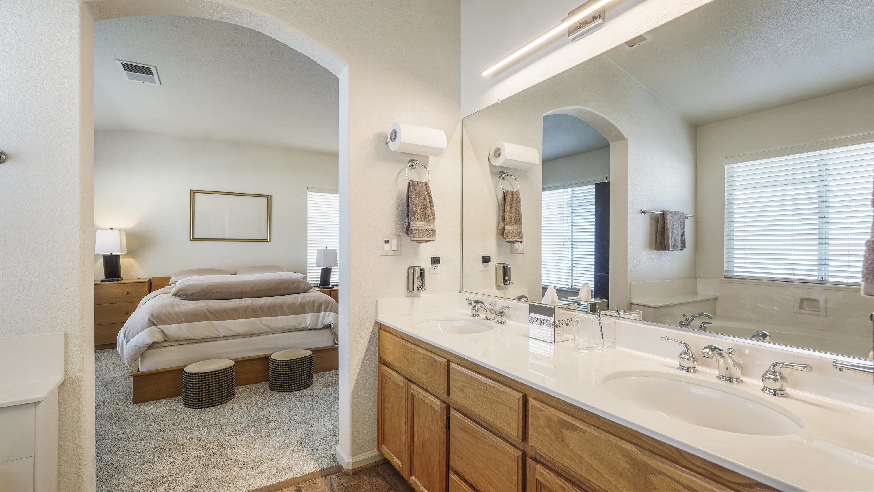 Detail Gallery Image 23 of 47 For 1388 Four Oaks Rd, San Jose,  CA 95131 - 5 Beds | 3 Baths