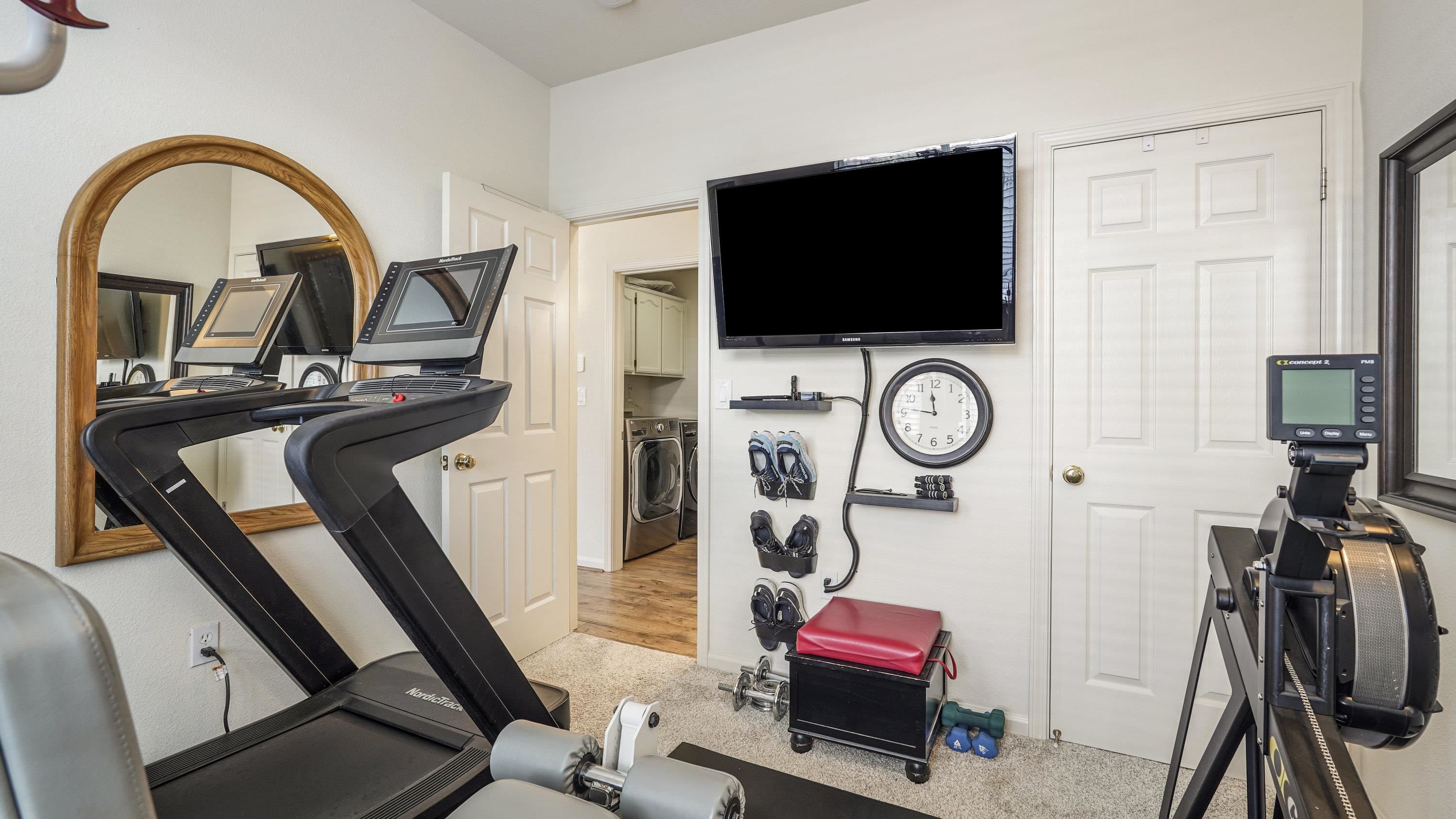 Detail Gallery Image 35 of 47 For 1388 Four Oaks Rd, San Jose,  CA 95131 - 5 Beds | 3 Baths