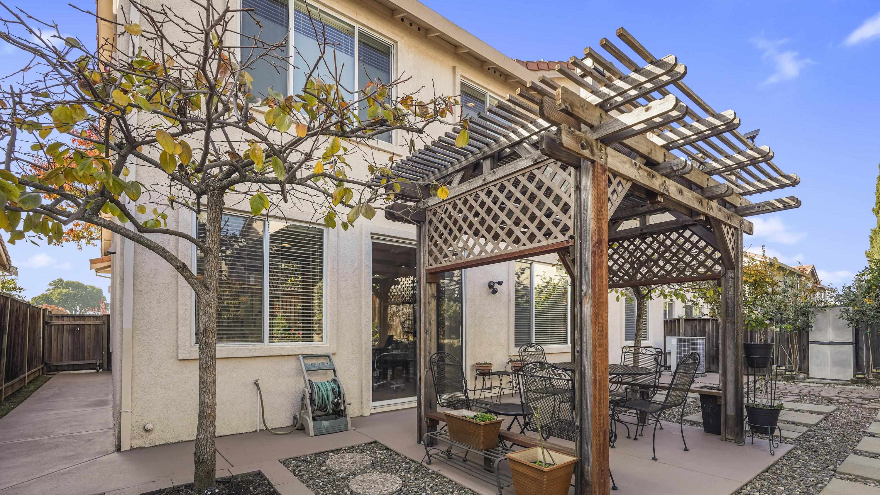 Detail Gallery Image 40 of 47 For 1388 Four Oaks Rd, San Jose,  CA 95131 - 5 Beds | 3 Baths