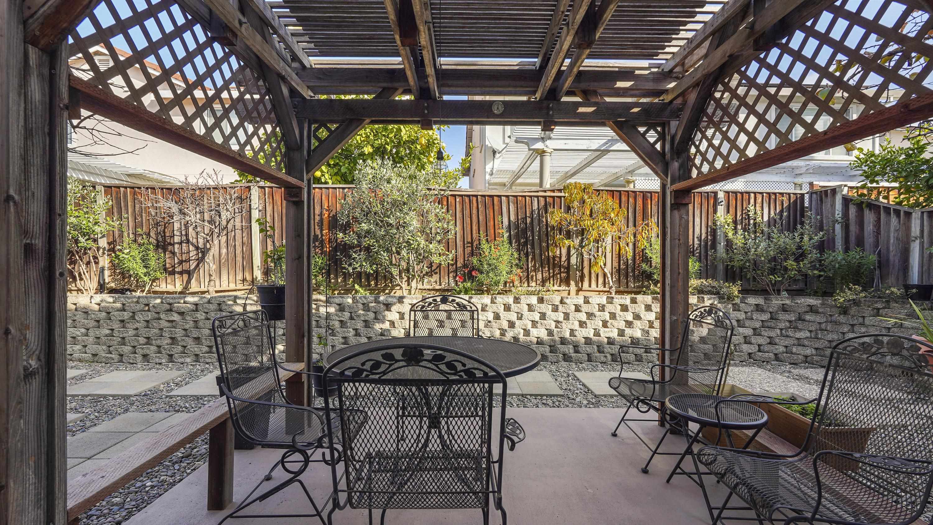 Detail Gallery Image 43 of 47 For 1388 Four Oaks Rd, San Jose,  CA 95131 - 5 Beds | 3 Baths