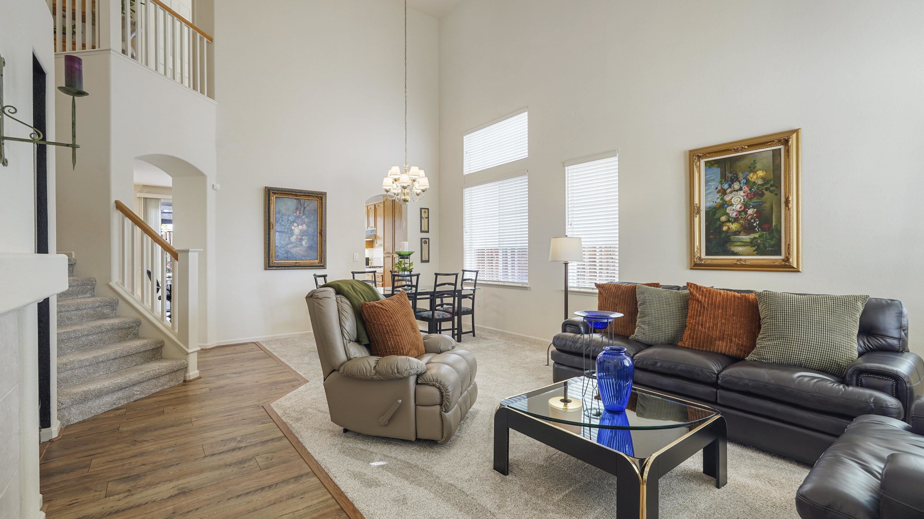 Detail Gallery Image 7 of 47 For 1388 Four Oaks Rd, San Jose,  CA 95131 - 5 Beds | 3 Baths