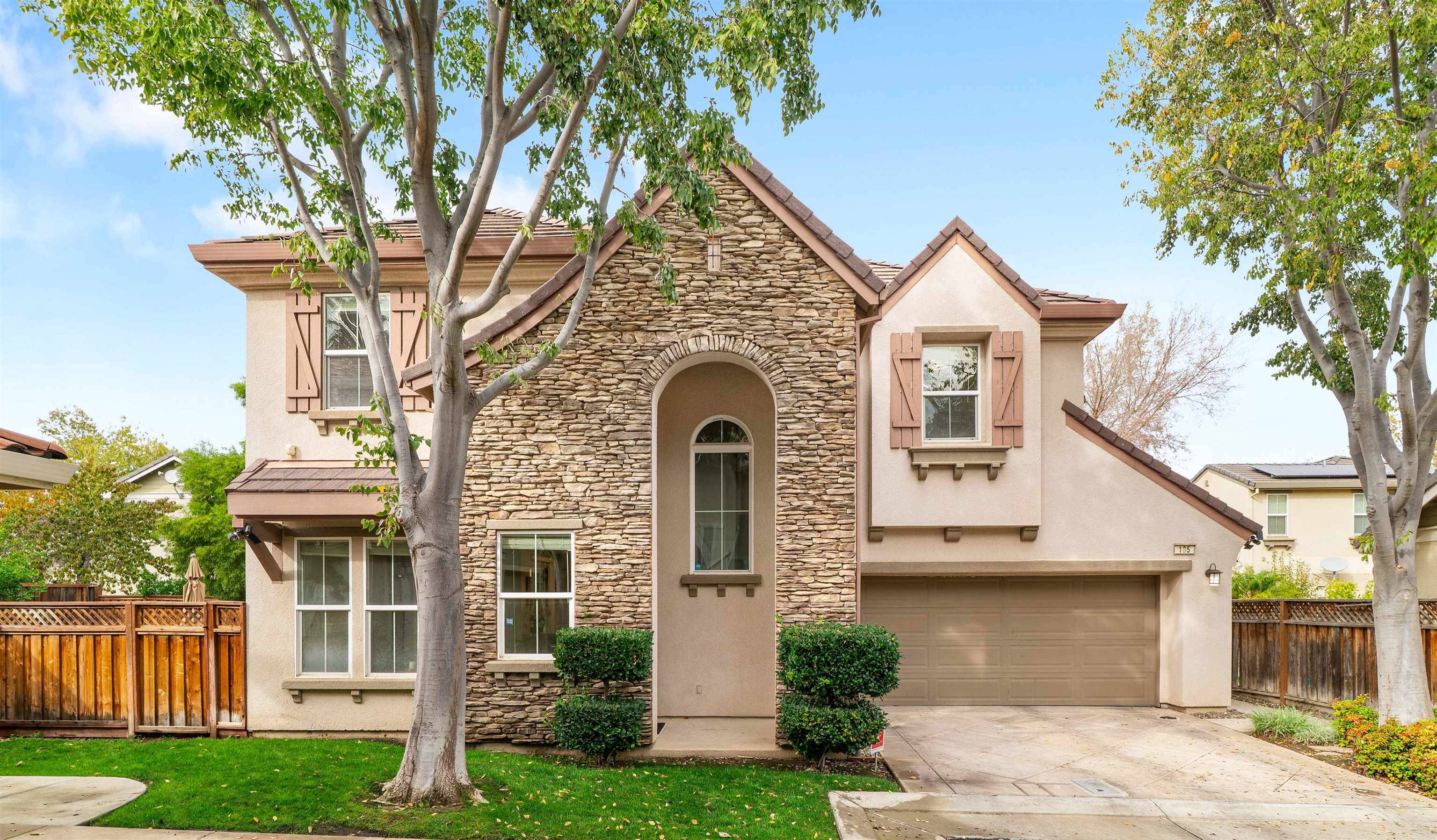 Front Image Thumbnail for CC41120121