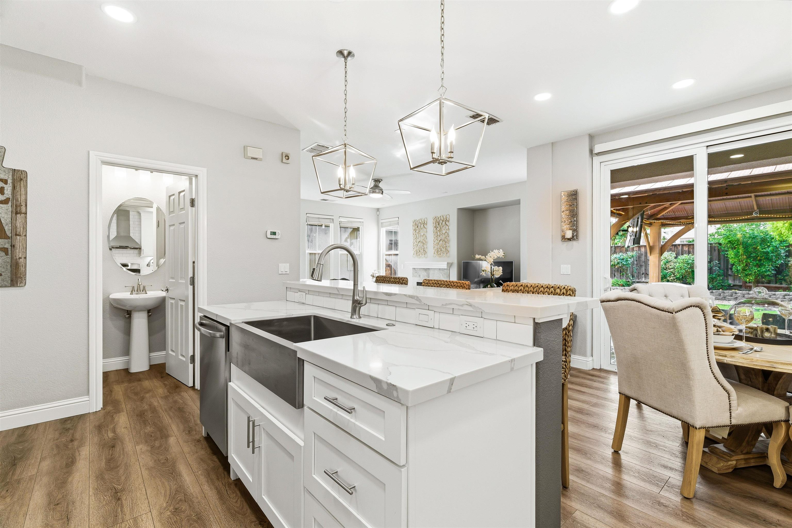 Detail Gallery Image 6 of 24 For 185 S Aldea St, Mountain House,  CA 95391 - 3 Beds | 2/1 Baths