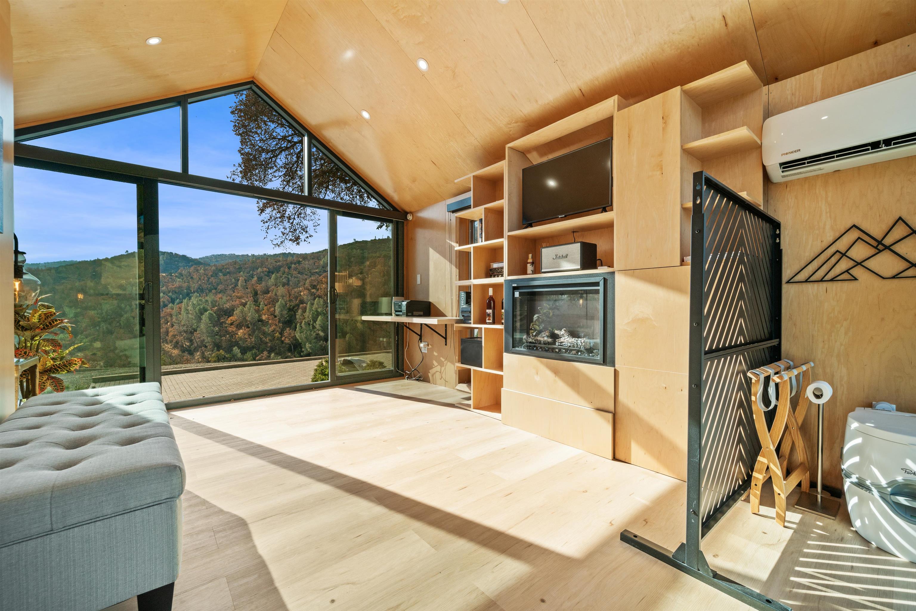 Detail Gallery Image 46 of 56 For 21000 Mines Rd., Livermore,  CA 94550 - 1 Beds | 2 Baths