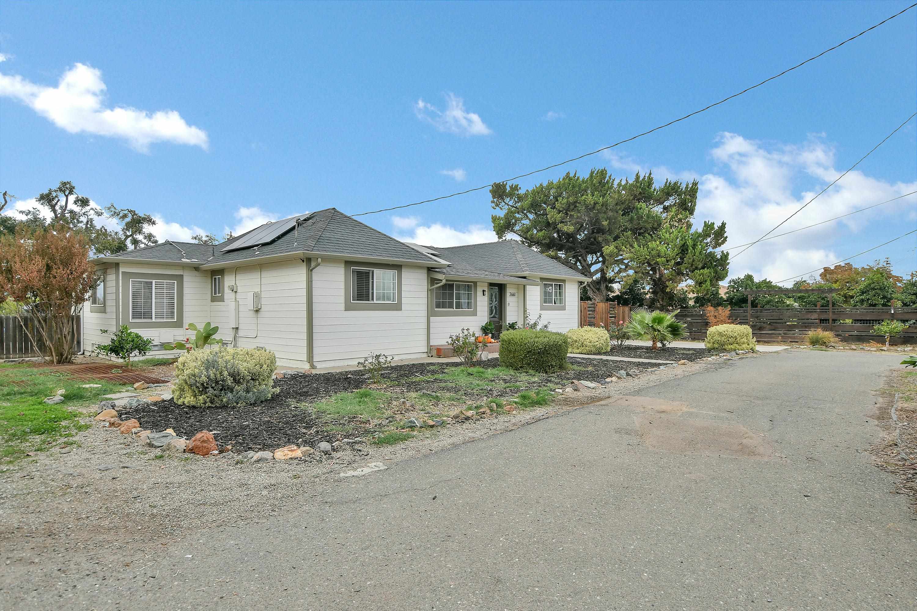 Detail Gallery Image 2 of 26 For 2661 Walnut Blvd, Brentwood,  CA 94513 - 3 Beds | 2 Baths