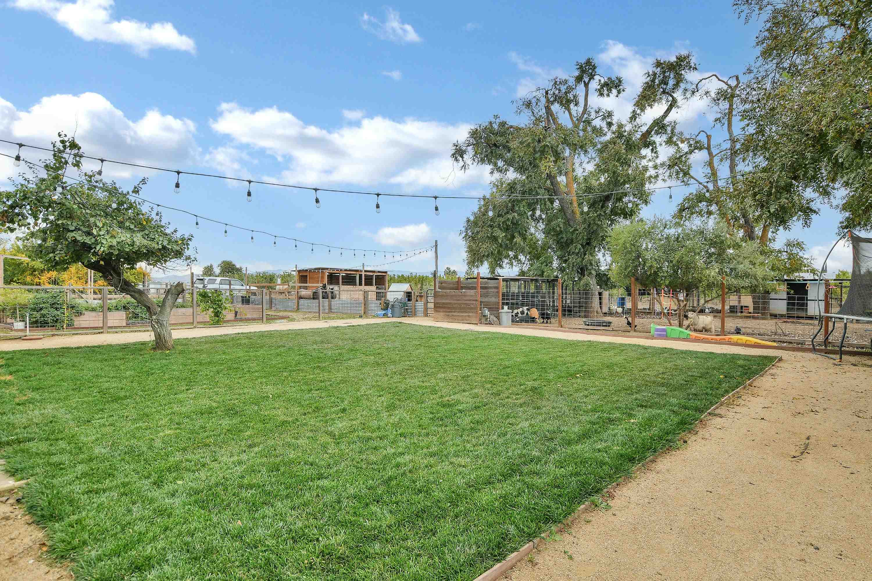 Detail Gallery Image 21 of 26 For 2661 Walnut Blvd, Brentwood,  CA 94513 - 3 Beds | 2 Baths