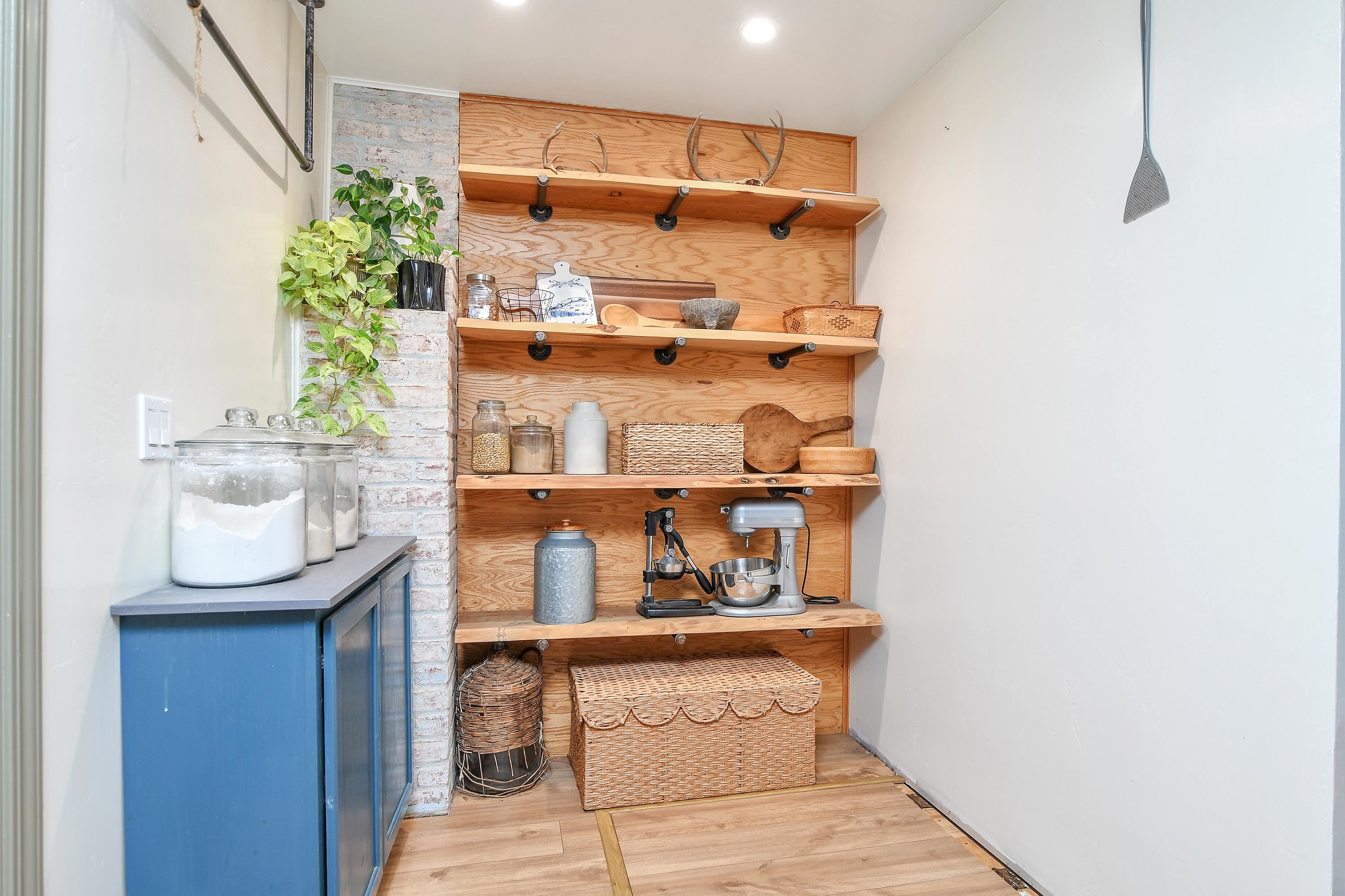 Detail Gallery Image 10 of 26 For 2661 Walnut Blvd, Brentwood,  CA 94513 - 3 Beds | 2 Baths