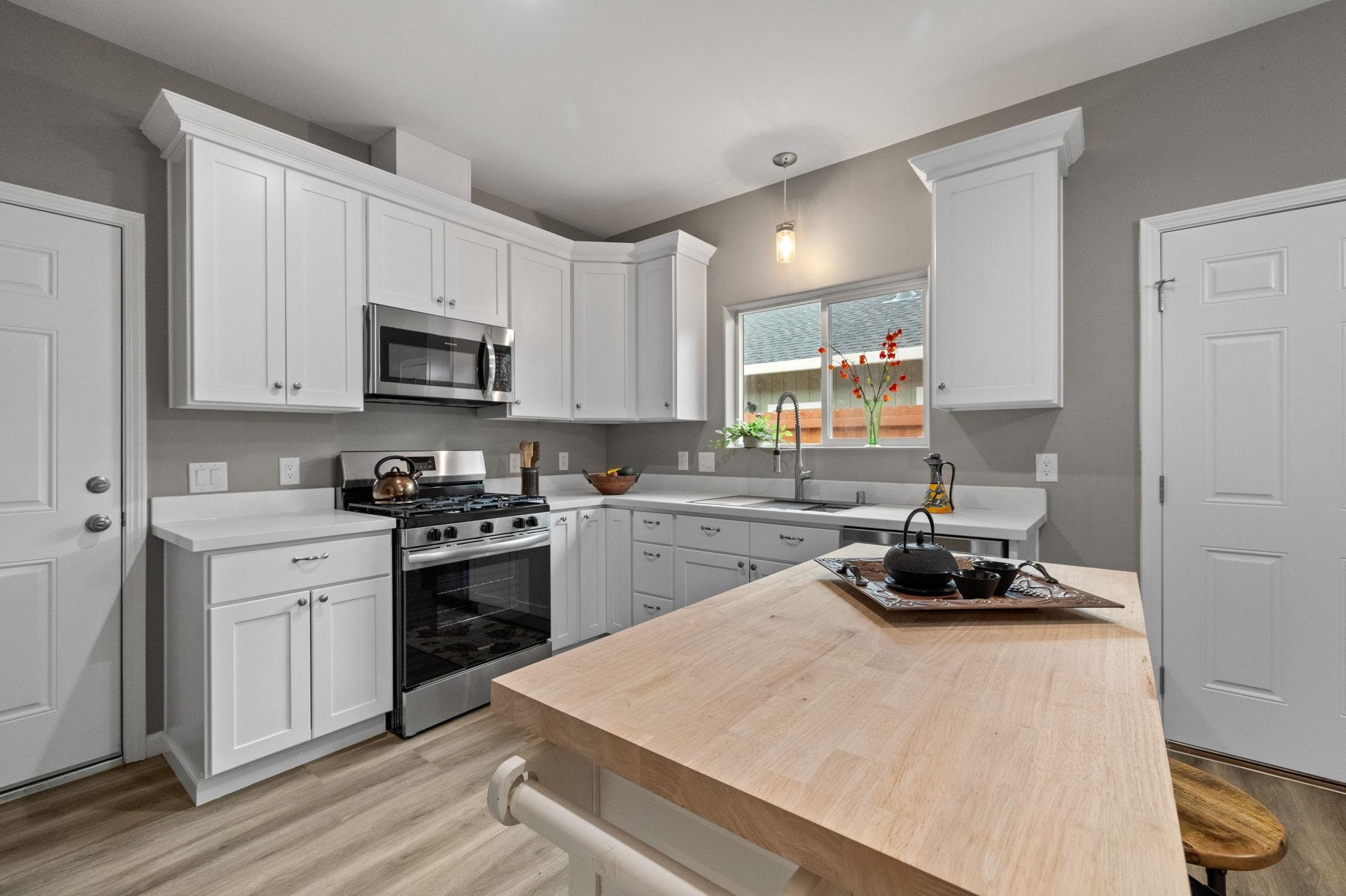 Detail Gallery Image 13 of 28 For 18170 7th Ave, Jamestown,  CA 95327 - 3 Beds | 2 Baths