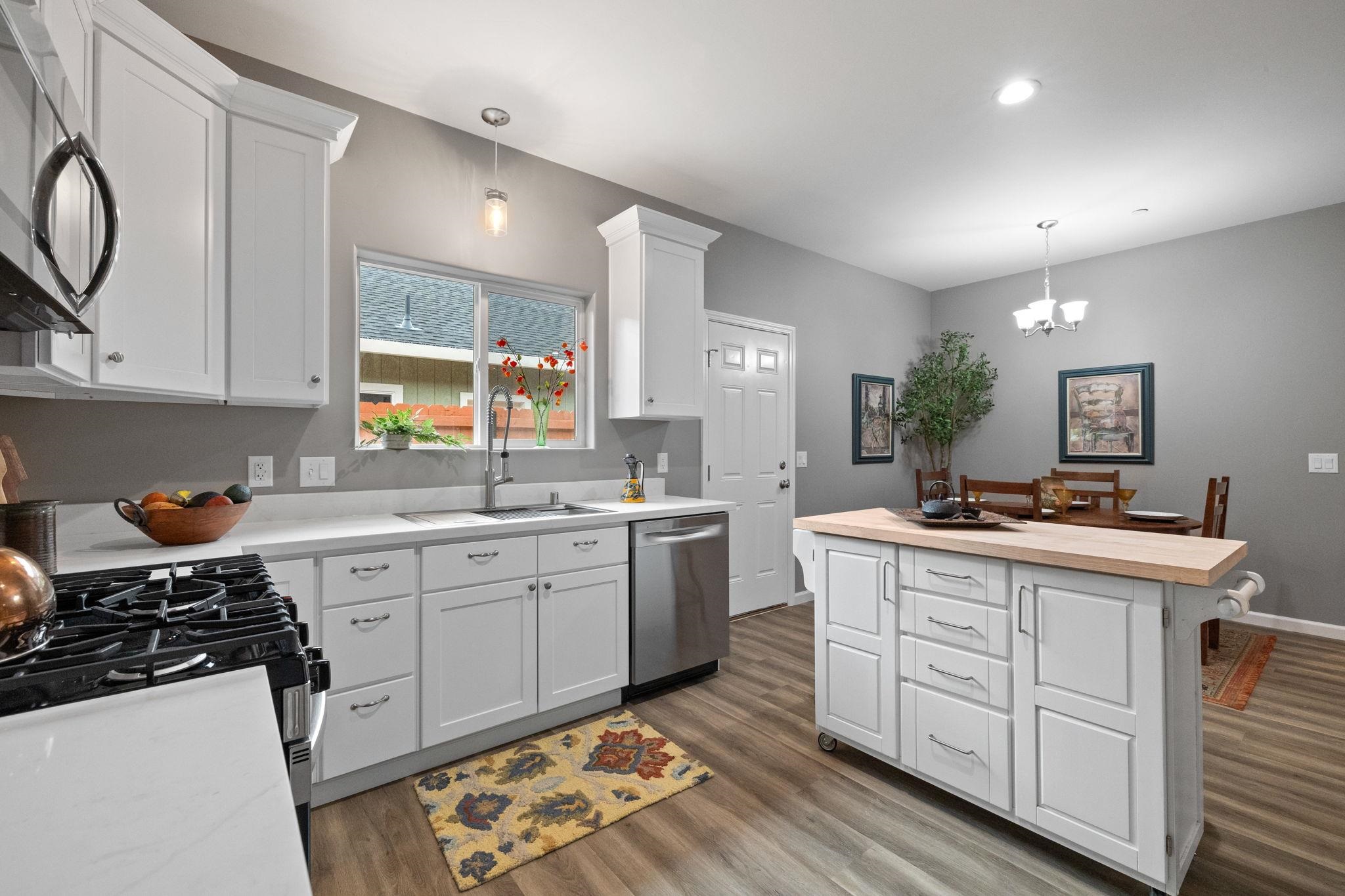 Detail Gallery Image 14 of 28 For 18170 7th Ave, Jamestown,  CA 95327 - 3 Beds | 2 Baths