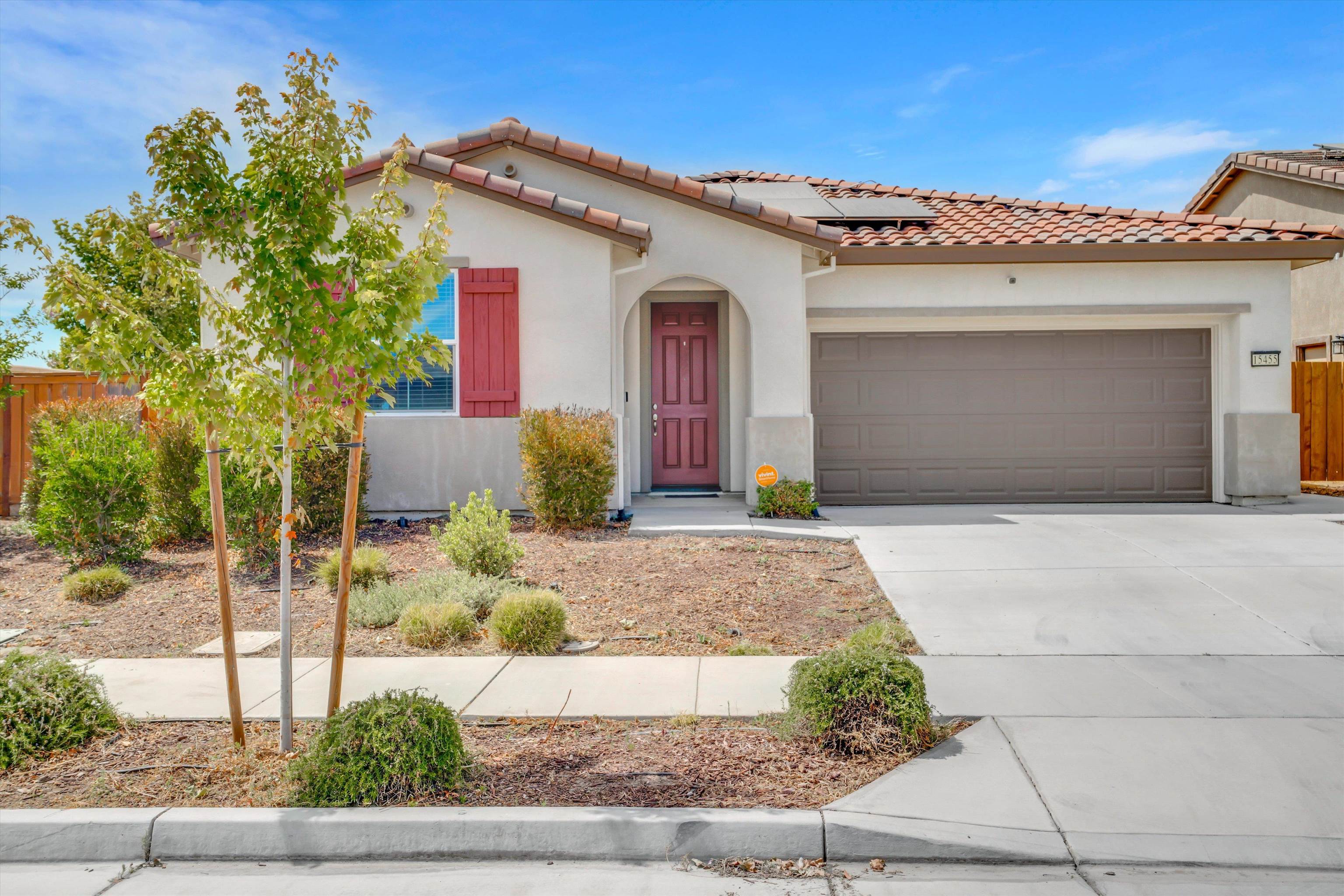 Detail Gallery Image 3 of 39 For 15455 Folktale Way, Lathrop,  CA 95330 - 3 Beds | 2 Baths