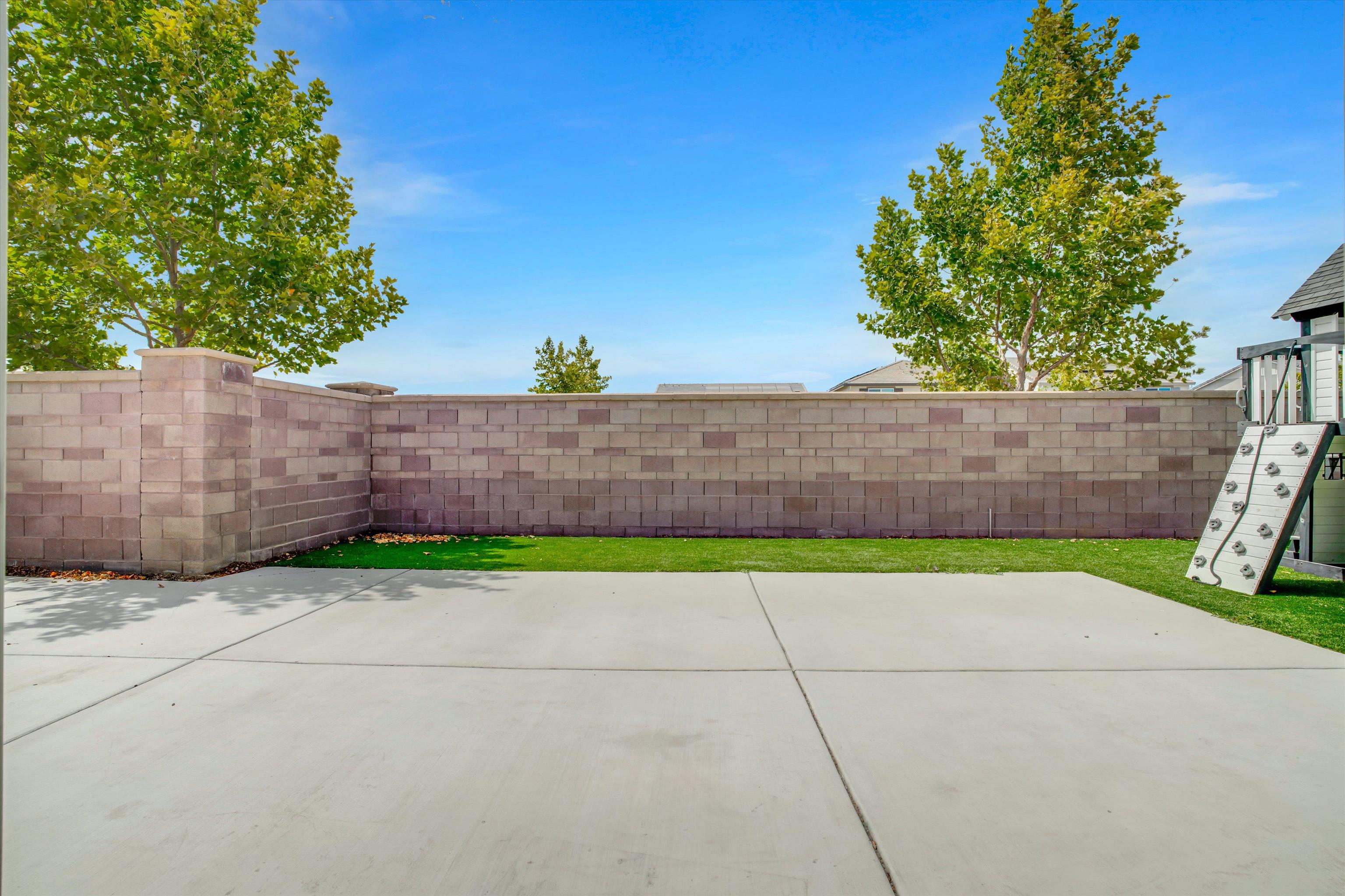 Detail Gallery Image 27 of 39 For 15455 Folktale Way, Lathrop,  CA 95330 - 3 Beds | 2 Baths
