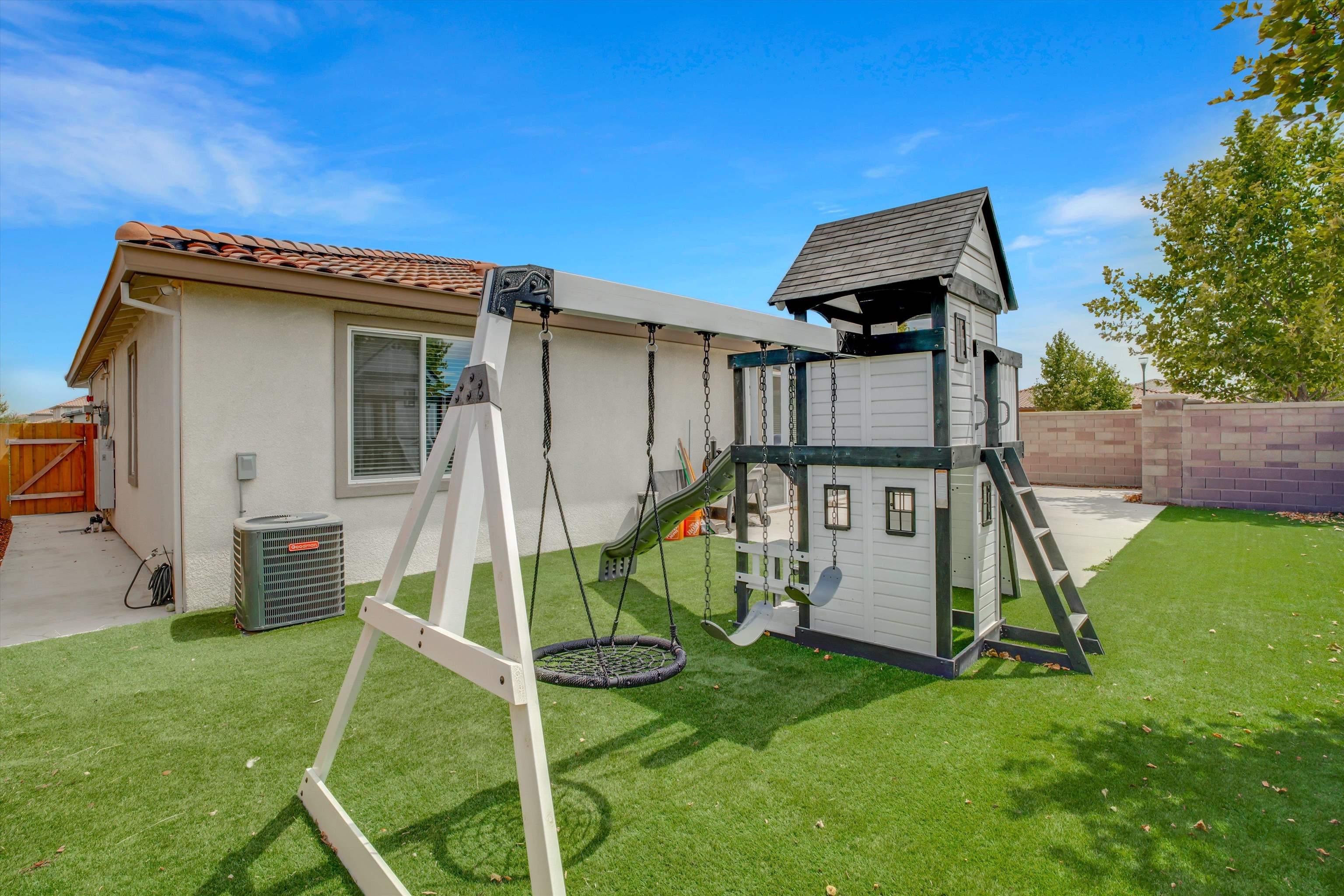 Detail Gallery Image 30 of 39 For 15455 Folktale Way, Lathrop,  CA 95330 - 3 Beds | 2 Baths