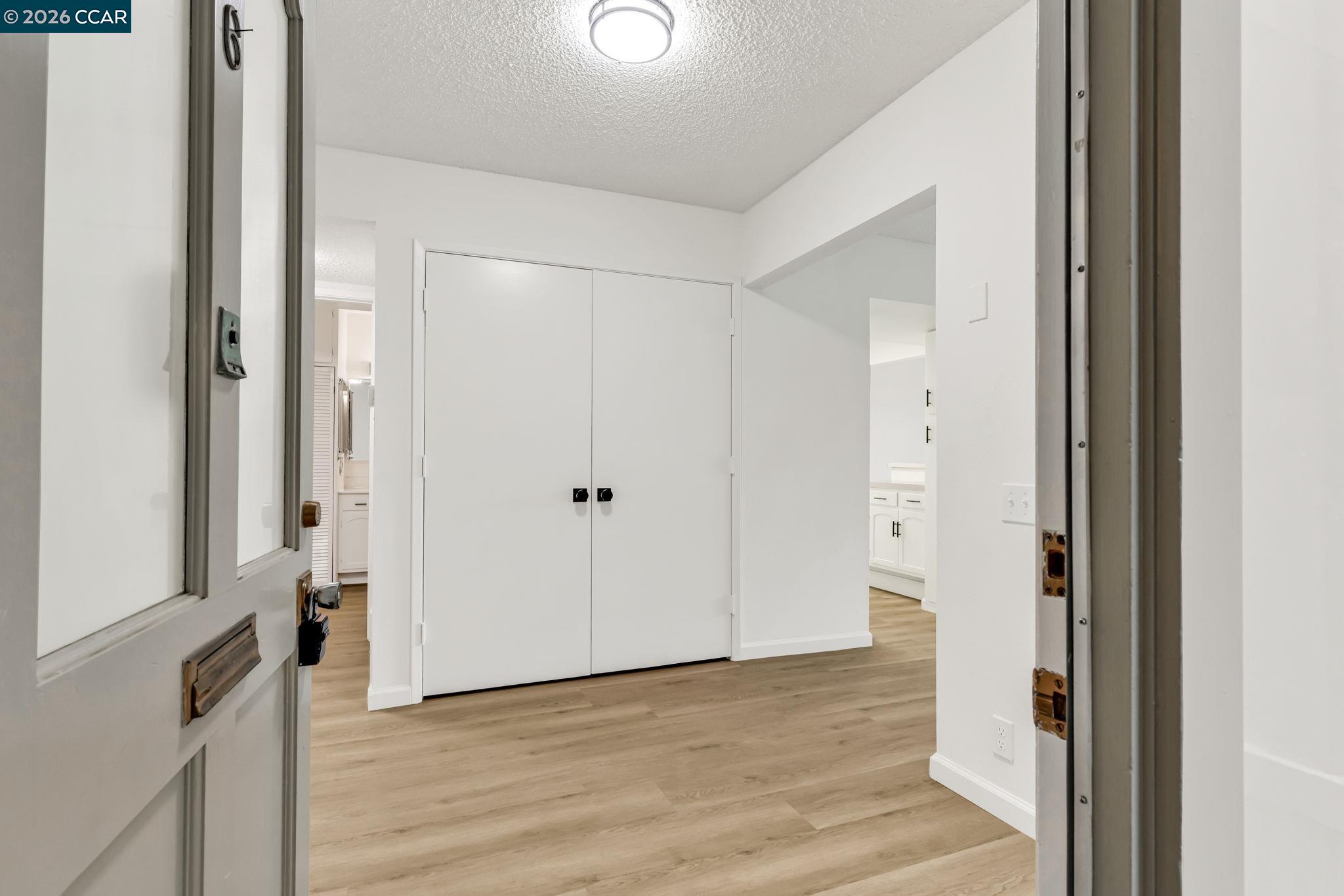 Photo #5: 41120142 Listing: Photo #5